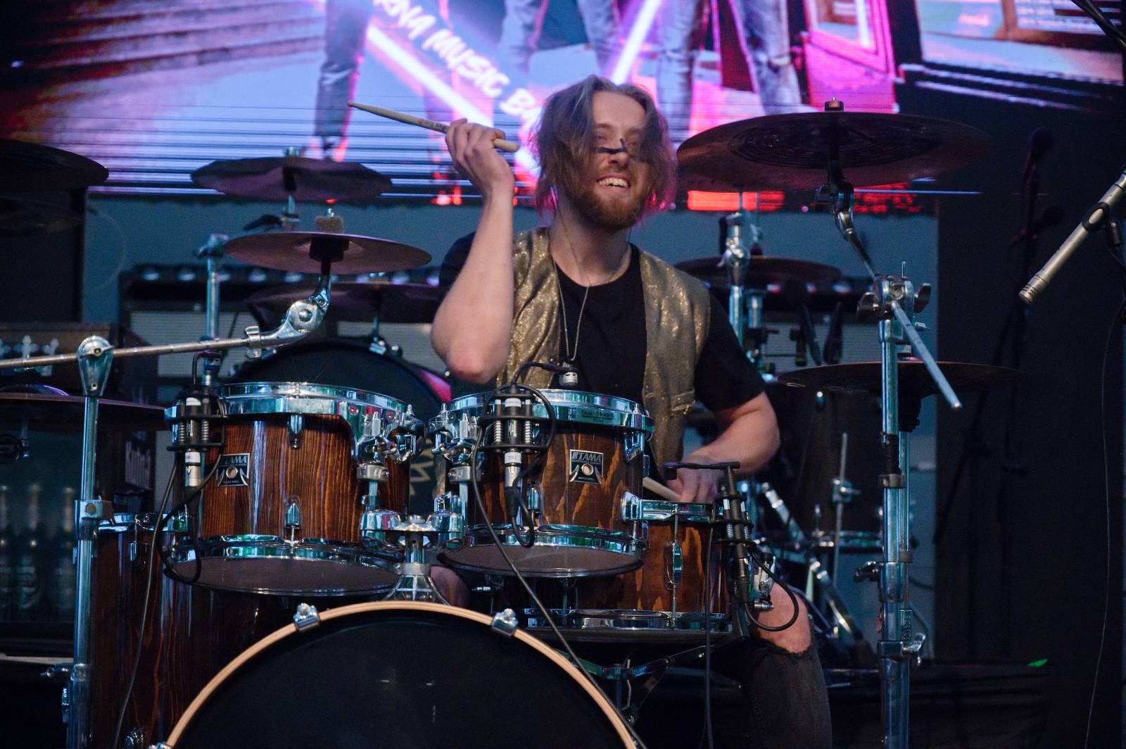 Civilní obrana v Praze znovu oslavila plnoletost, předskakovali jí Reeko a Maniac 