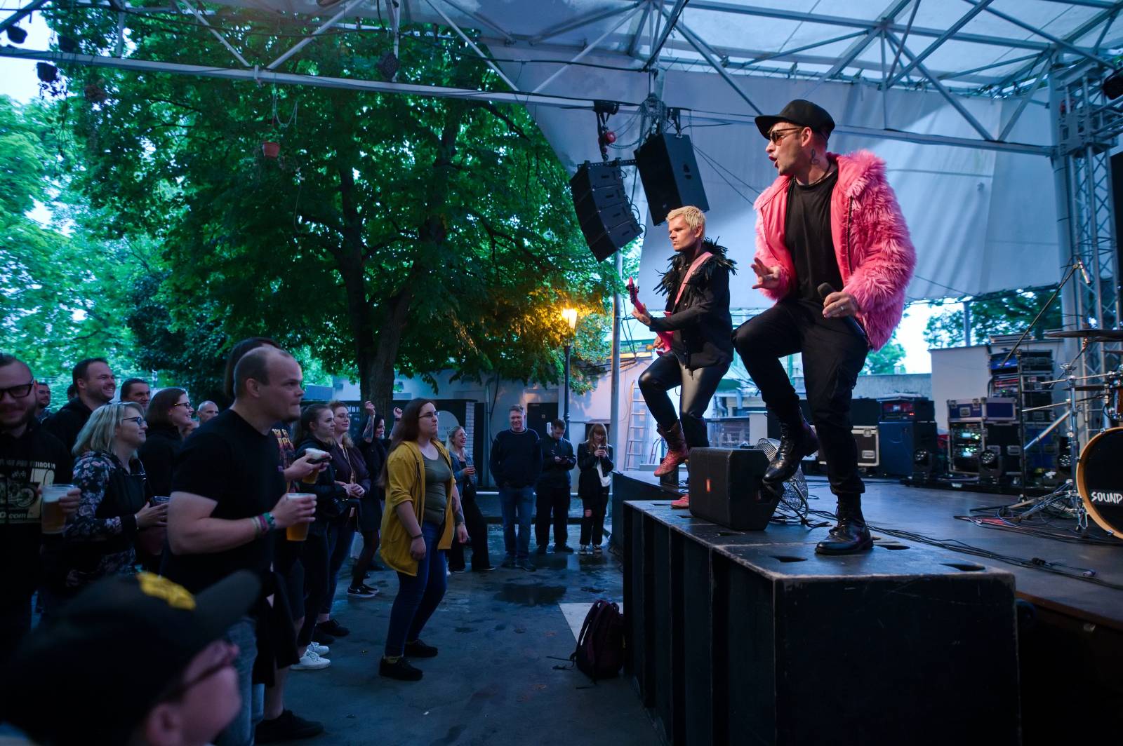 Civilní obrana v Praze znovu oslavila plnoletost, předskakovali jí Reeko a Maniac 