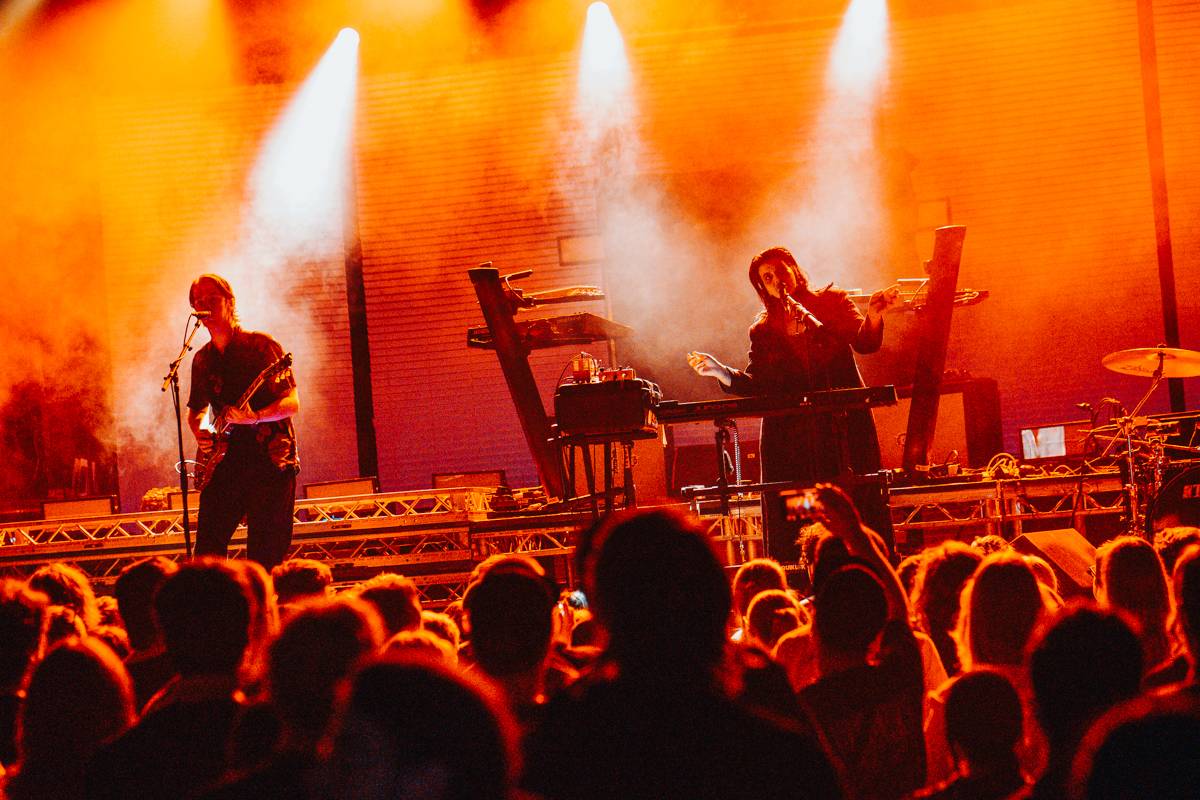 Kus Deftones opět v Praze. Chino Moreno představil v Roxy projekt Crosses