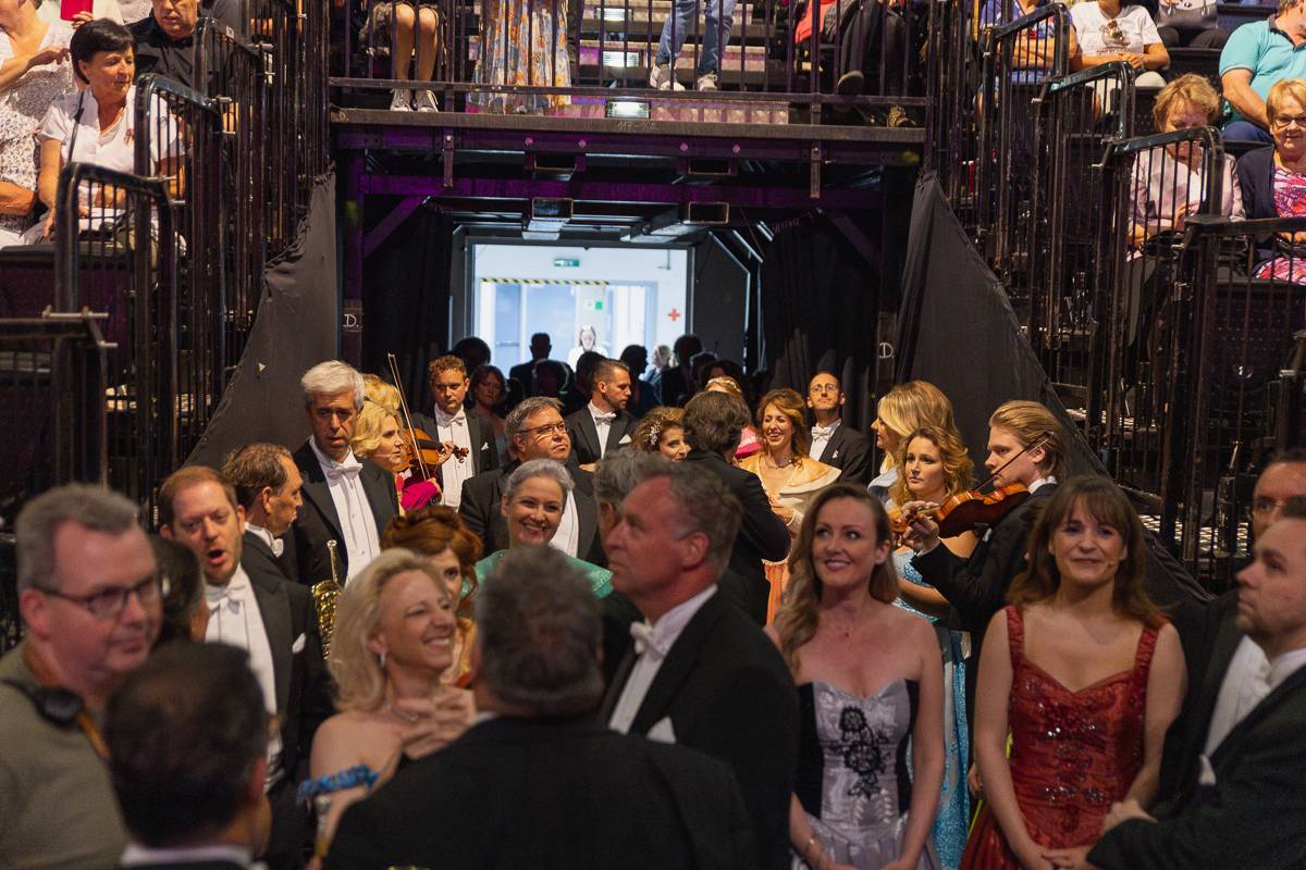 Houslový mág a král valčíků André Rieu přivezl do Prahy pohádkové představení 