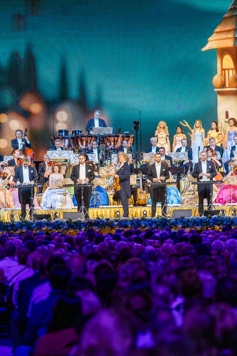 Houslový mág a král valčíků André Rieu přivezl do Prahy pohádkové představení 