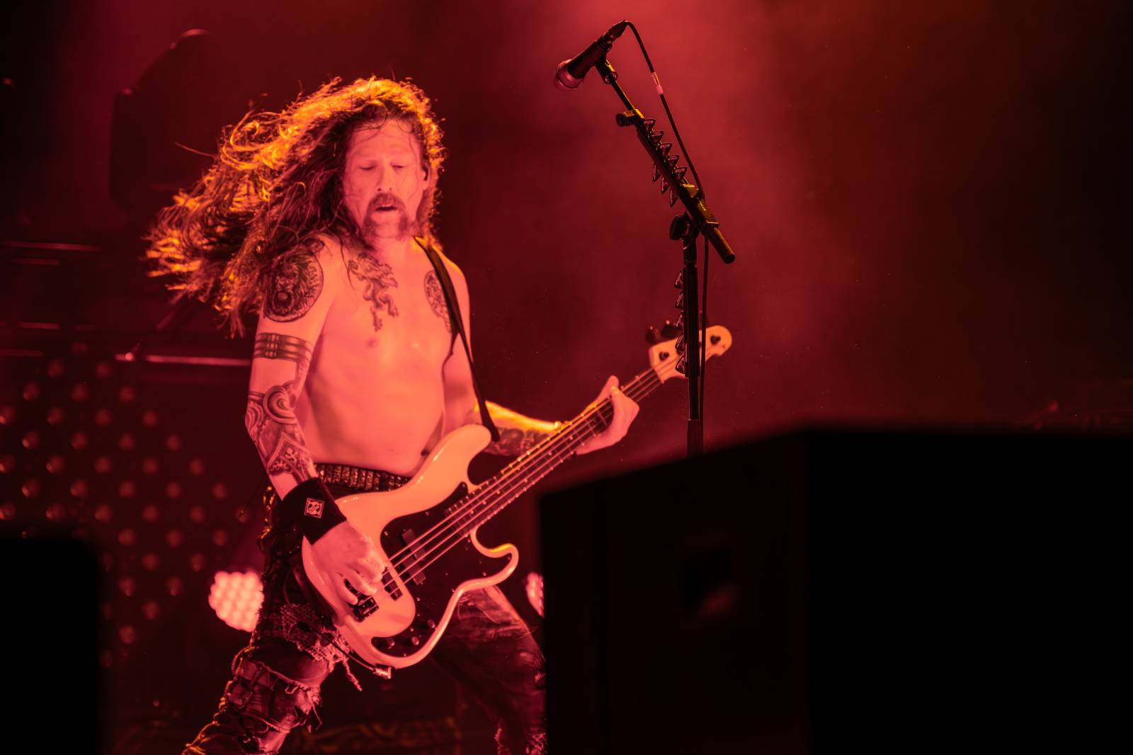 Machine Head splatili českým fanouškům dluh, strhnout dav ale nedokázali