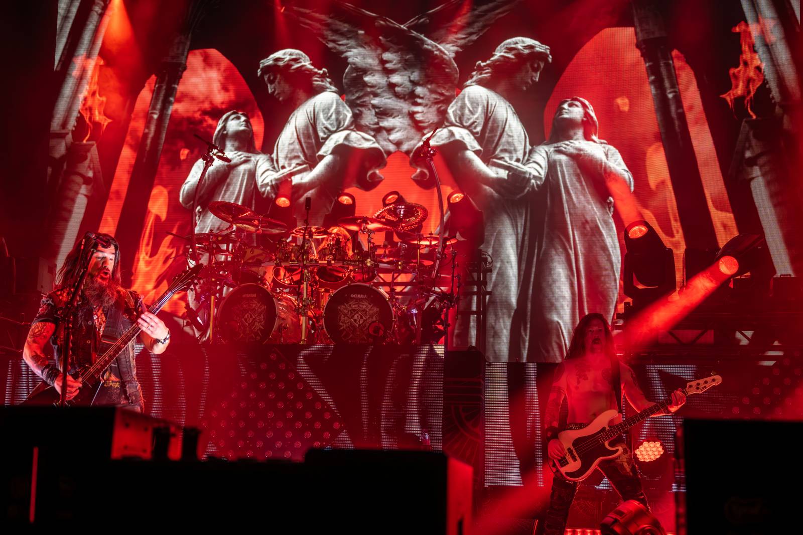 Machine Head splatili českým fanouškům dluh, strhnout dav ale nedokázali