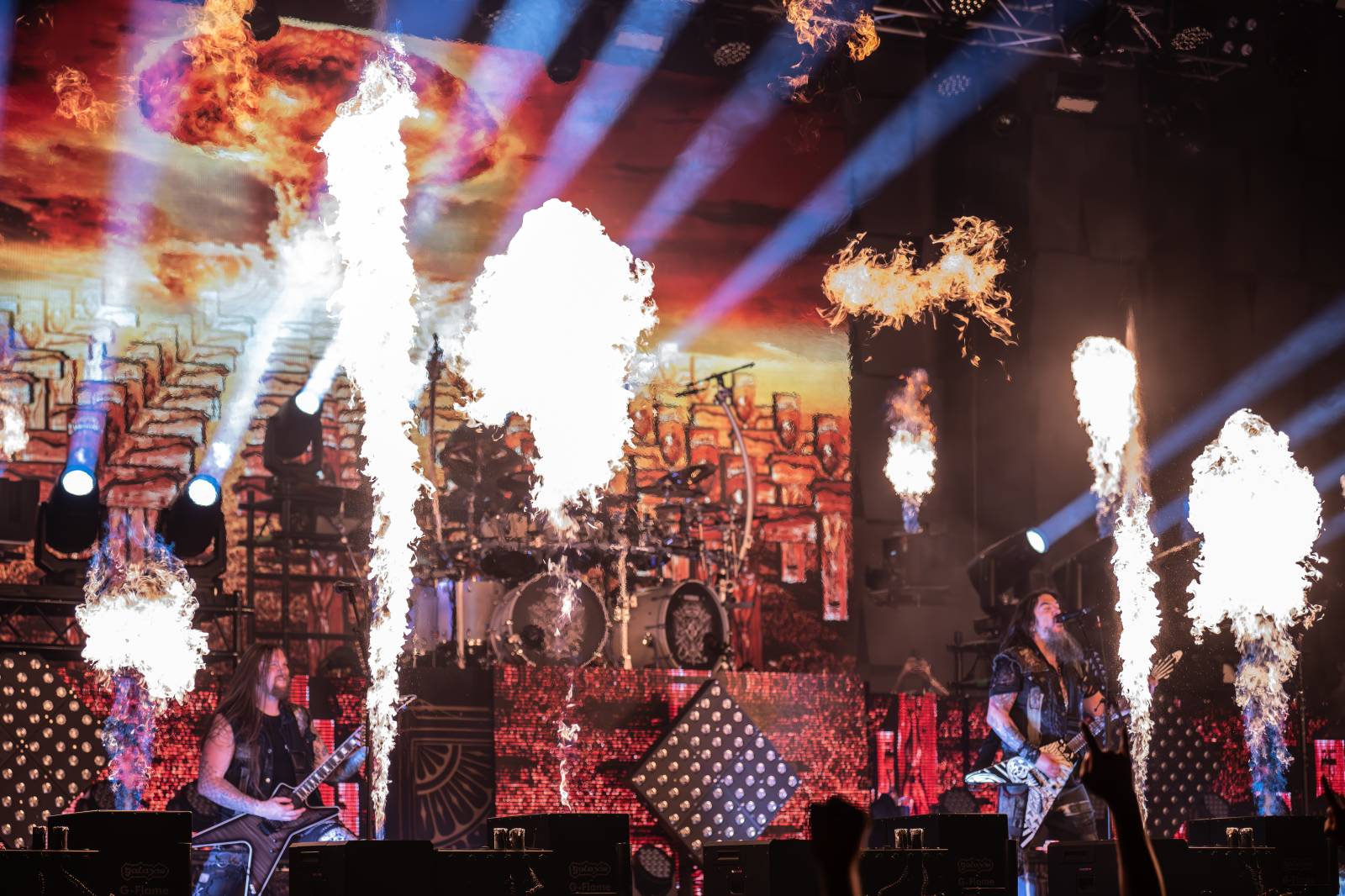 Machine Head splatili českým fanouškům dluh, strhnout dav ale nedokázali