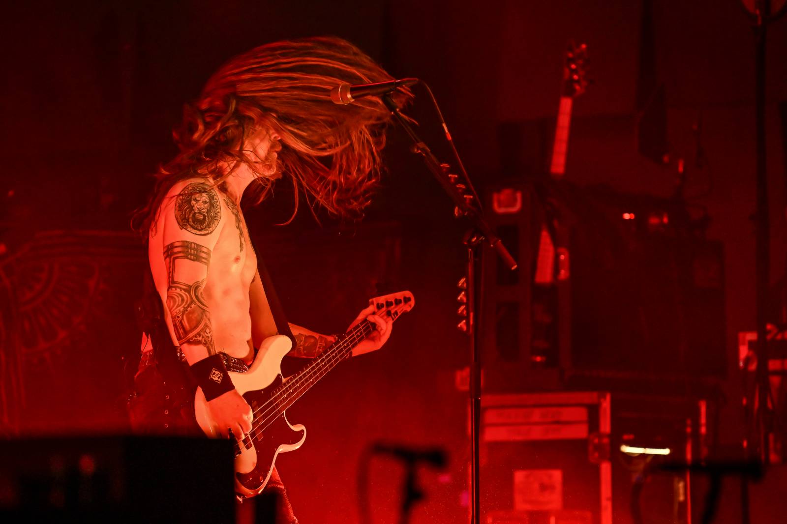 Machine Head splatili českým fanouškům dluh, strhnout dav ale nedokázali