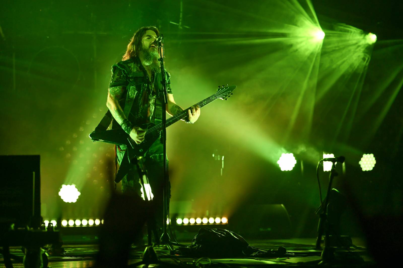 Machine Head splatili českým fanouškům dluh, strhnout dav ale nedokázali