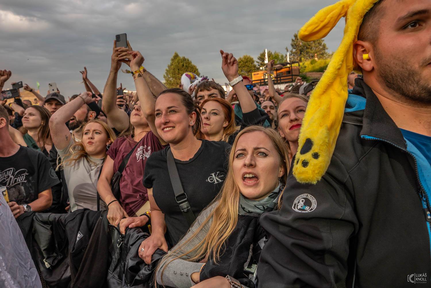 The Offspring a Vypsaná fiXa bavili na Rock for People svými hity, Parkway Drive ohňovou show a překvapili The Amazons