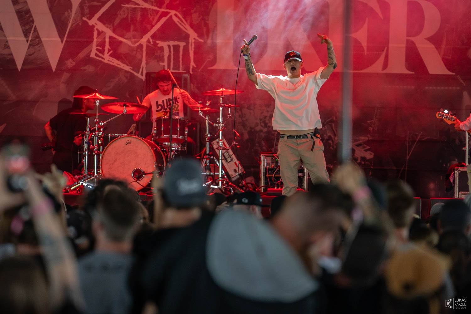 The Offspring a Vypsaná fiXa bavili na Rock for People svými hity, Parkway Drive ohňovou show a překvapili The Amazons