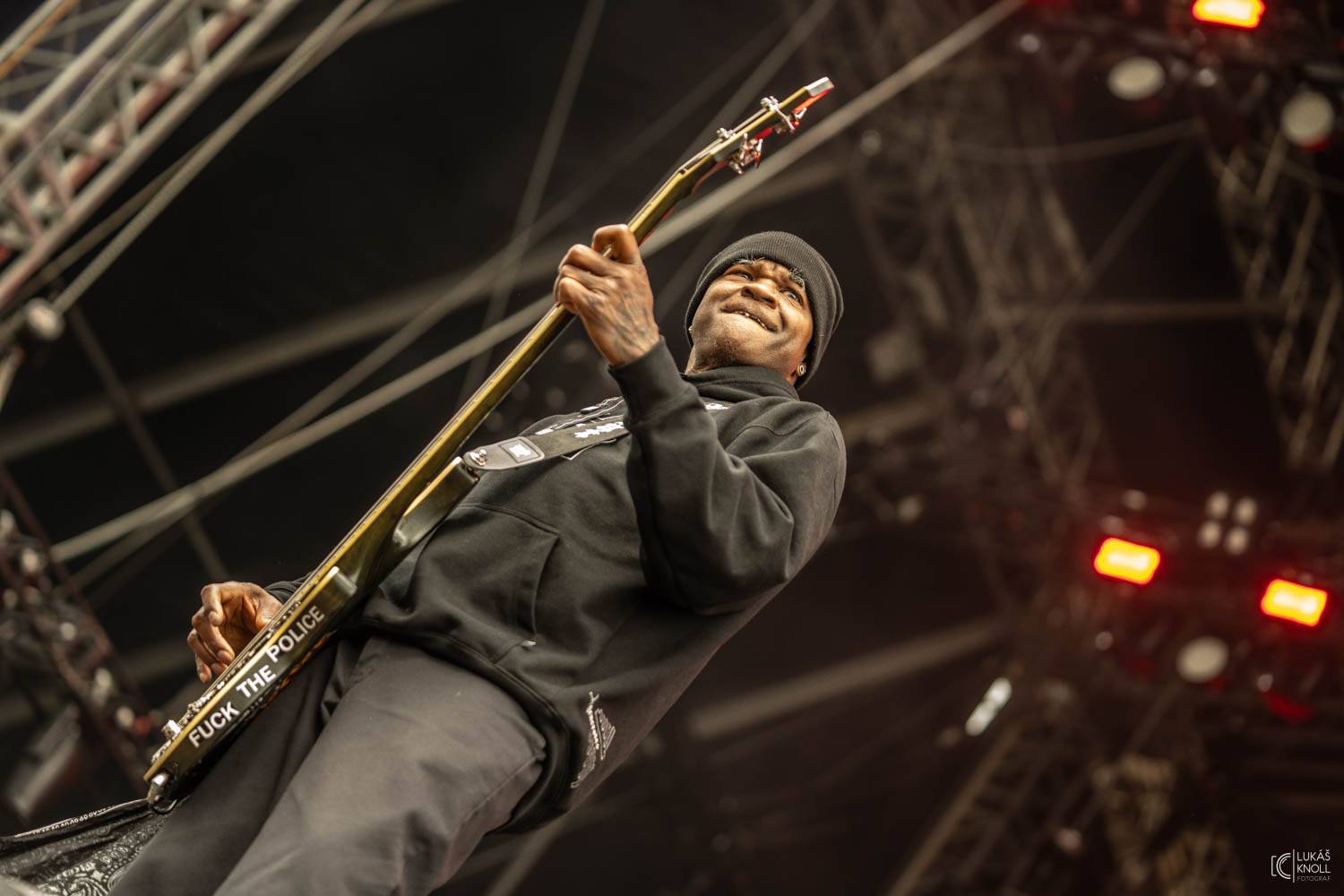 The Offspring a Vypsaná fiXa bavili na Rock for People svými hity, Parkway Drive ohňovou show a překvapili The Amazons