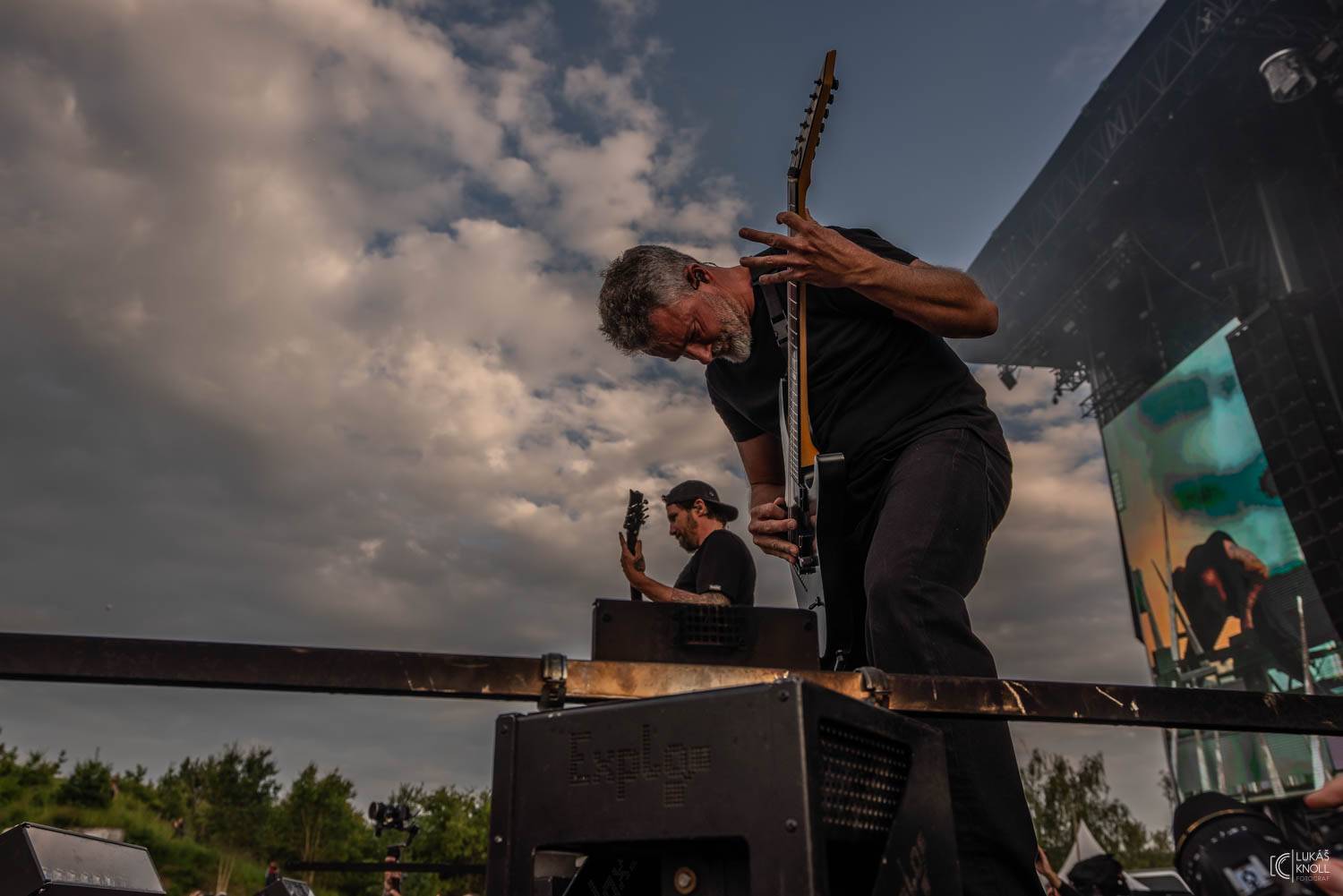 The Offspring a Vypsaná fiXa bavili na Rock for People svými hity, Parkway Drive ohňovou show a překvapili The Amazons