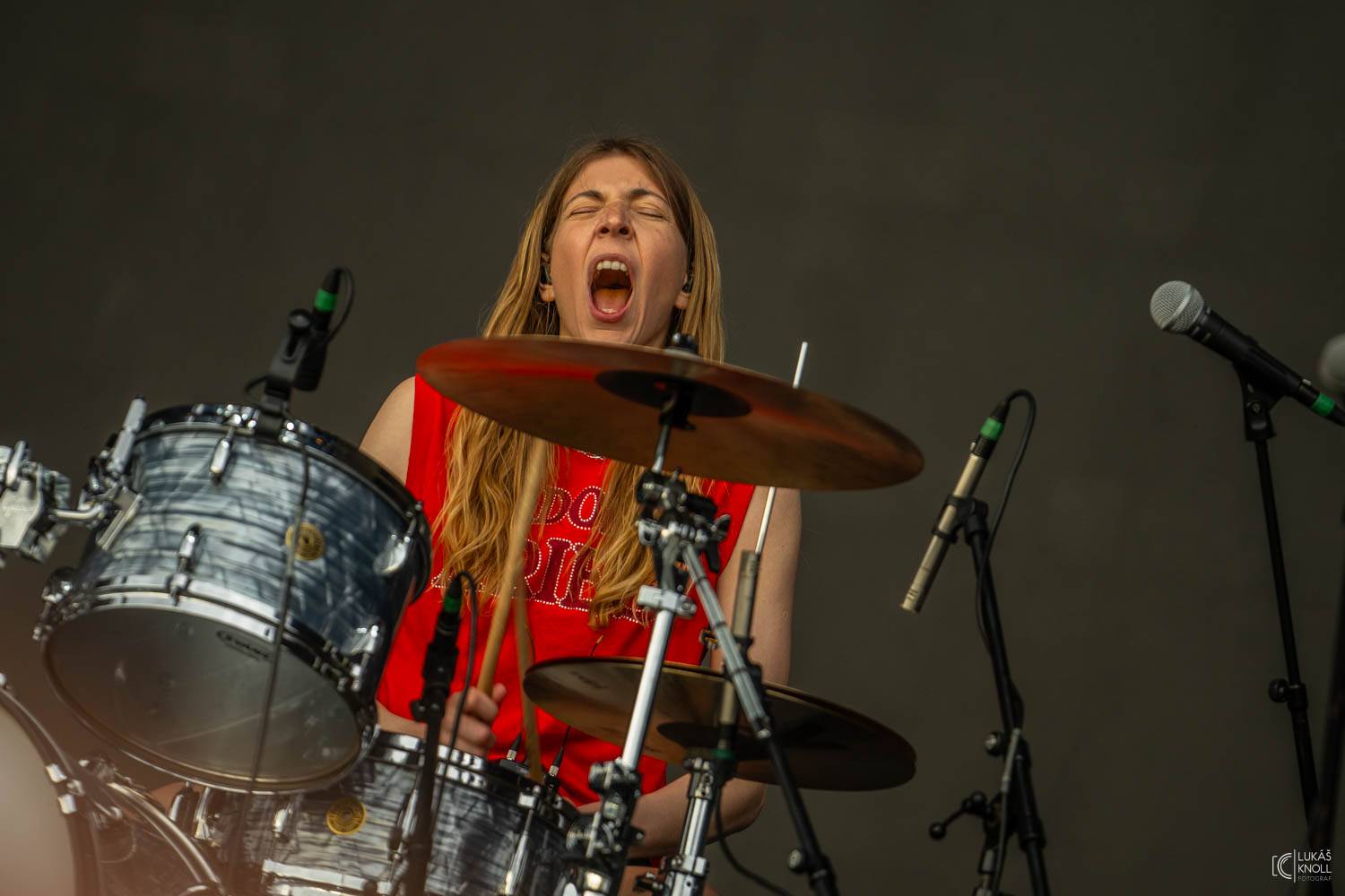 The Offspring a Vypsaná fiXa bavili na Rock for People svými hity, Parkway Drive ohňovou show a překvapili The Amazons