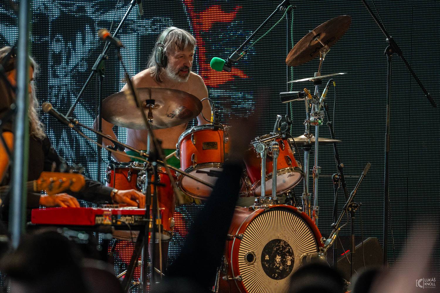 The Offspring a Vypsaná fiXa bavili na Rock for People svými hity, Parkway Drive ohňovou show a překvapili The Amazons