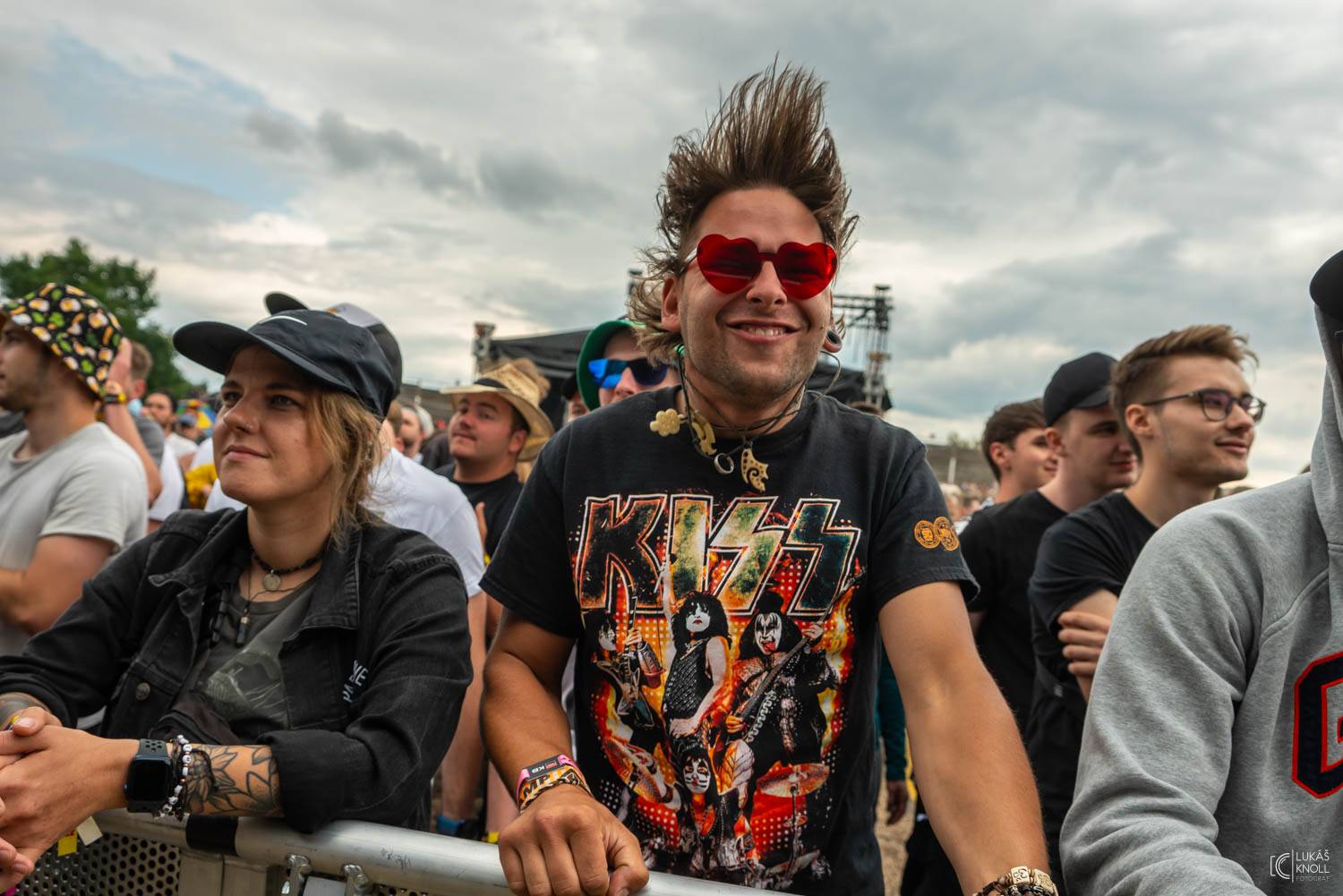 The Offspring a Vypsaná fiXa bavili na Rock for People svými hity, Parkway Drive ohňovou show a překvapili The Amazons