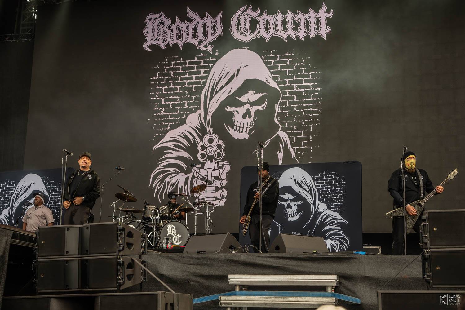 The Offspring a Vypsaná fiXa bavili na Rock for People svými hity, Parkway Drive ohňovou show a překvapili The Amazons