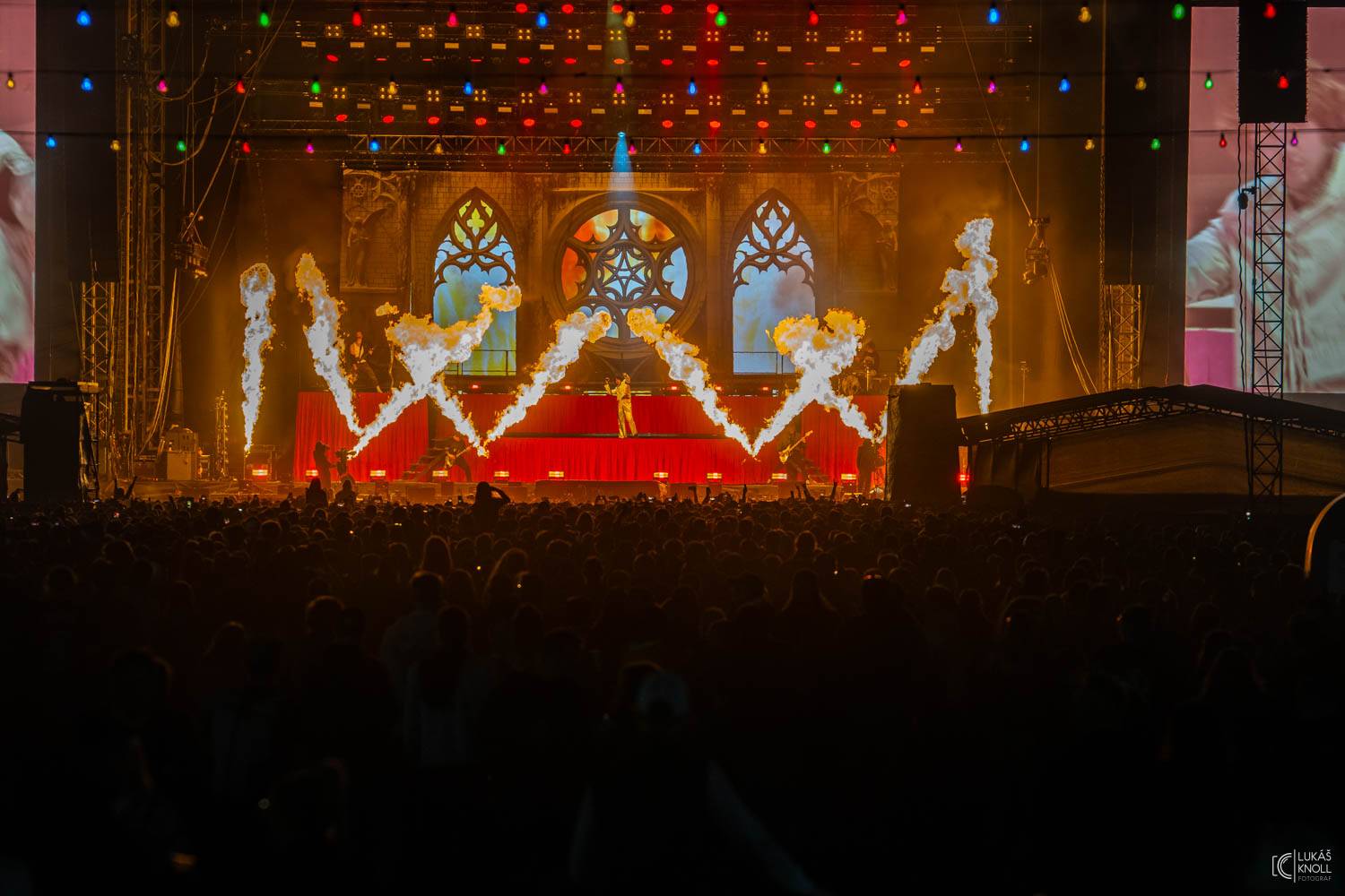 Sum 41, Mňága a Žďorp, J.A.R. i Keanu Reeves s Dogstar. To byl třetí den na Rock for People