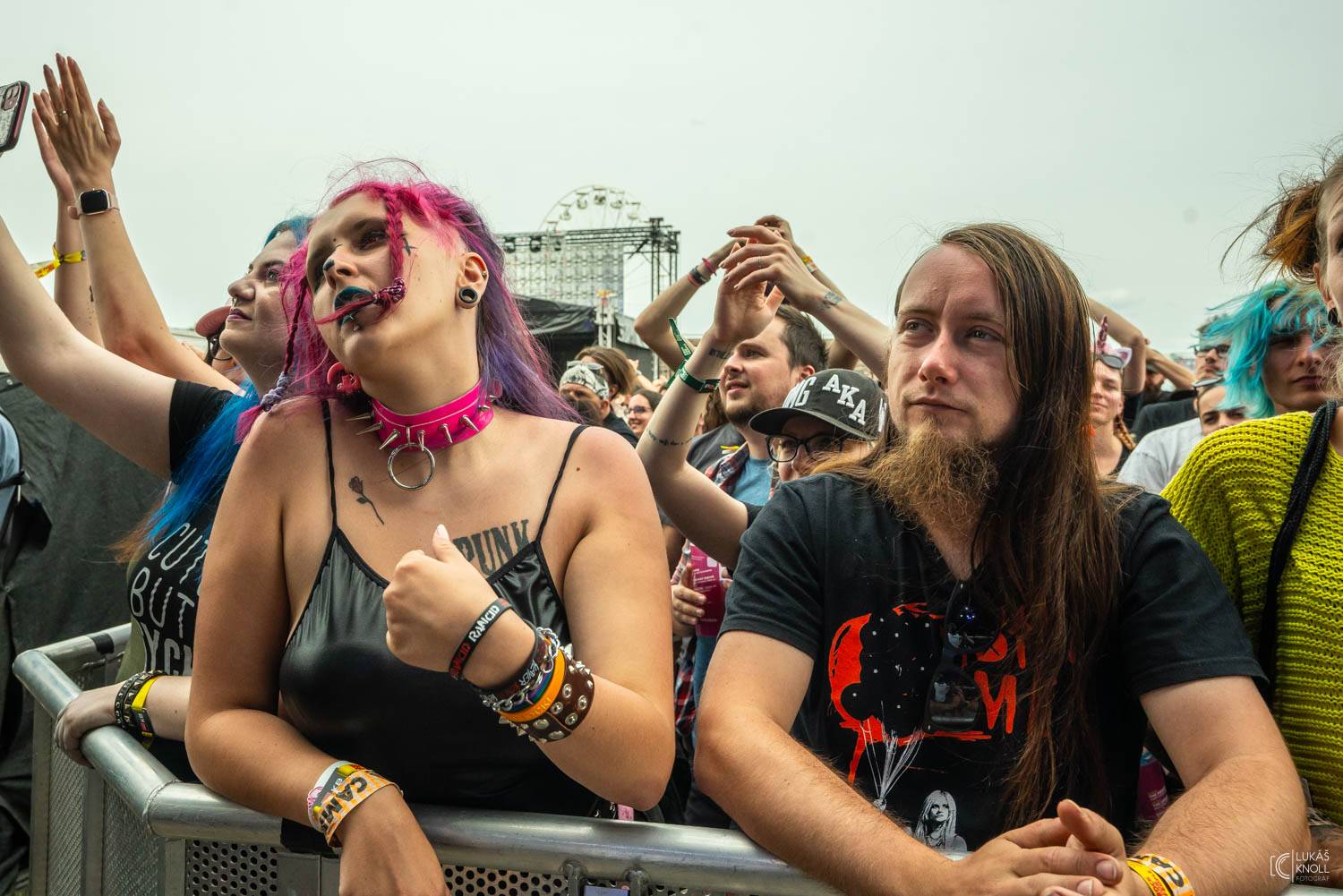 Sum 41, Mňága a Žďorp, J.A.R. i Keanu Reeves s Dogstar. To byl třetí den na Rock for People