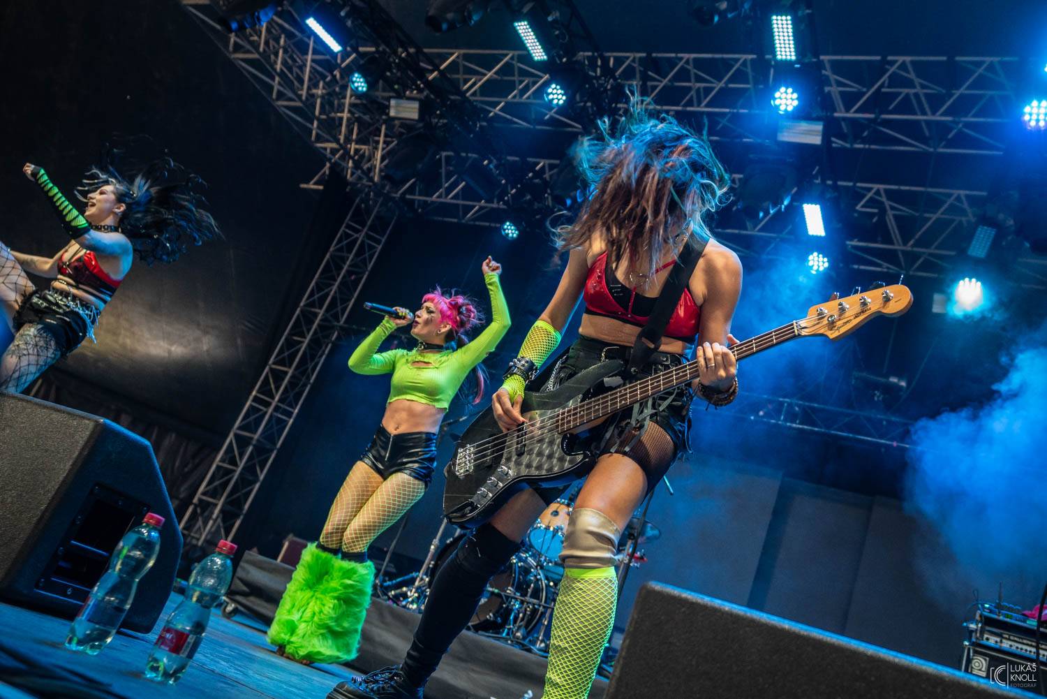 Sum 41, Mňága a Žďorp, J.A.R. i Keanu Reeves s Dogstar. To byl třetí den na Rock for People