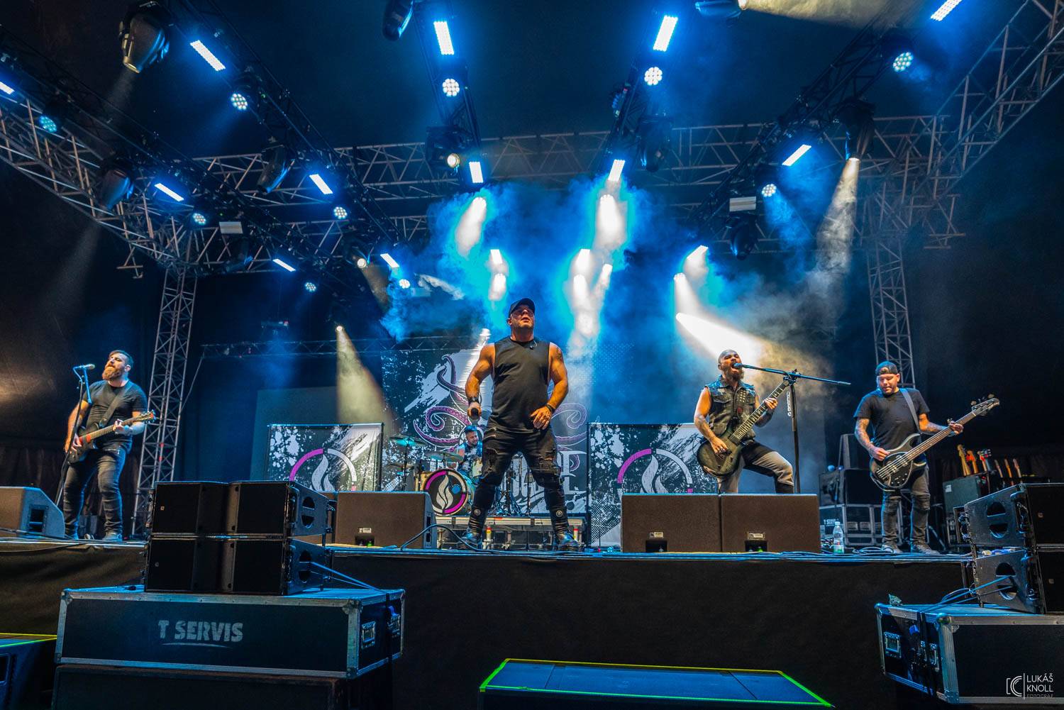 Sum 41, Mňága a Žďorp, J.A.R. i Keanu Reeves s Dogstar. To byl třetí den na Rock for People