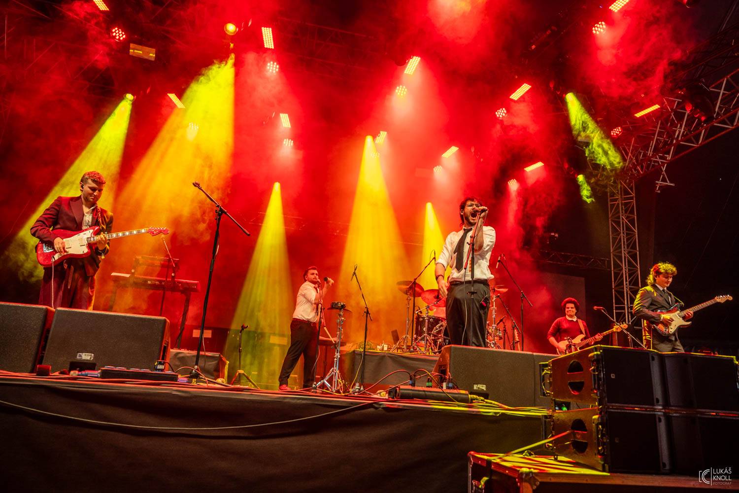 Sum 41, Mňága a Žďorp, J.A.R. i Keanu Reeves s Dogstar. To byl třetí den na Rock for People