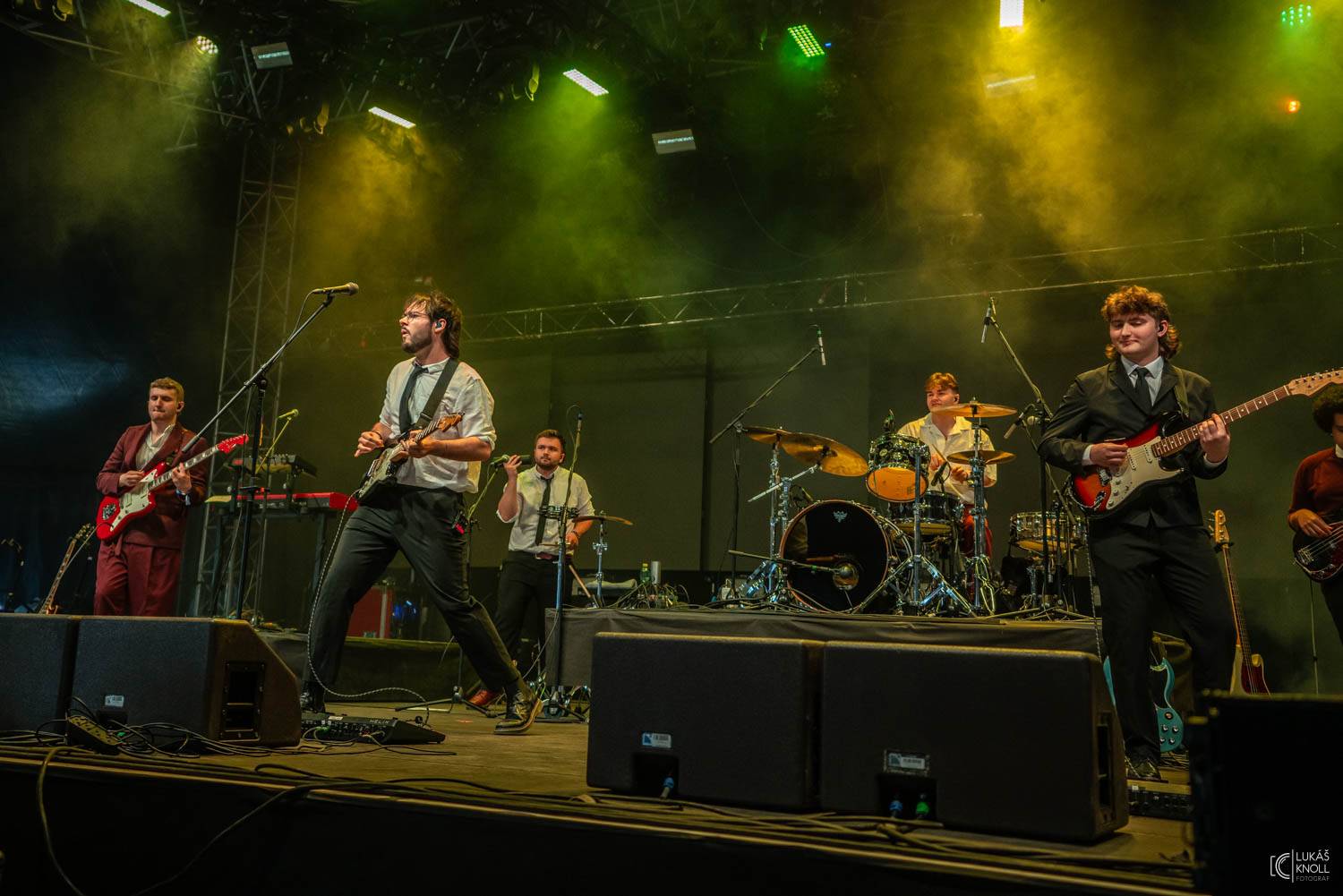 Sum 41, Mňága a Žďorp, J.A.R. i Keanu Reeves s Dogstar. To byl třetí den na Rock for People