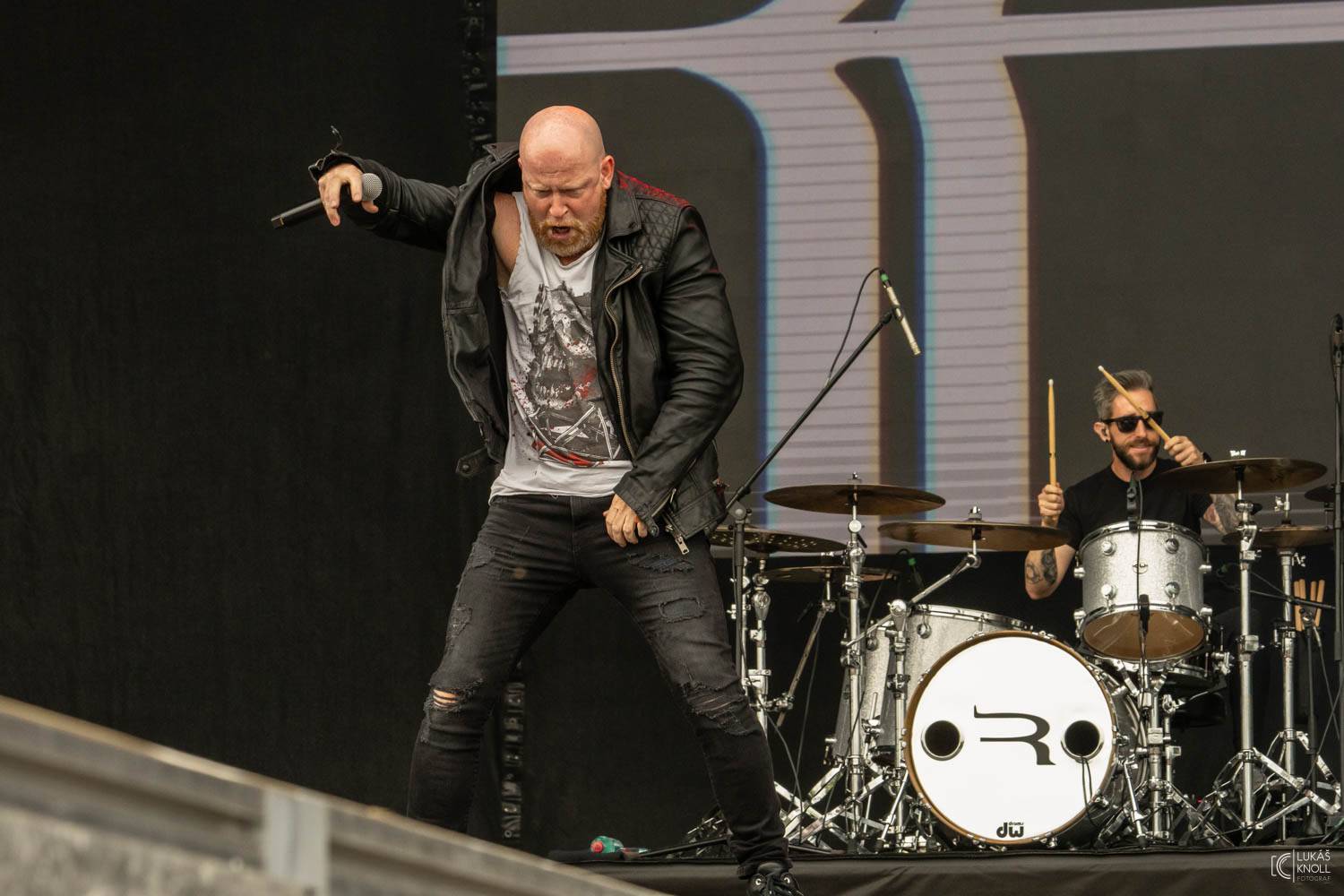 Sum 41, Mňága a Žďorp, J.A.R. i Keanu Reeves s Dogstar. To byl třetí den na Rock for People