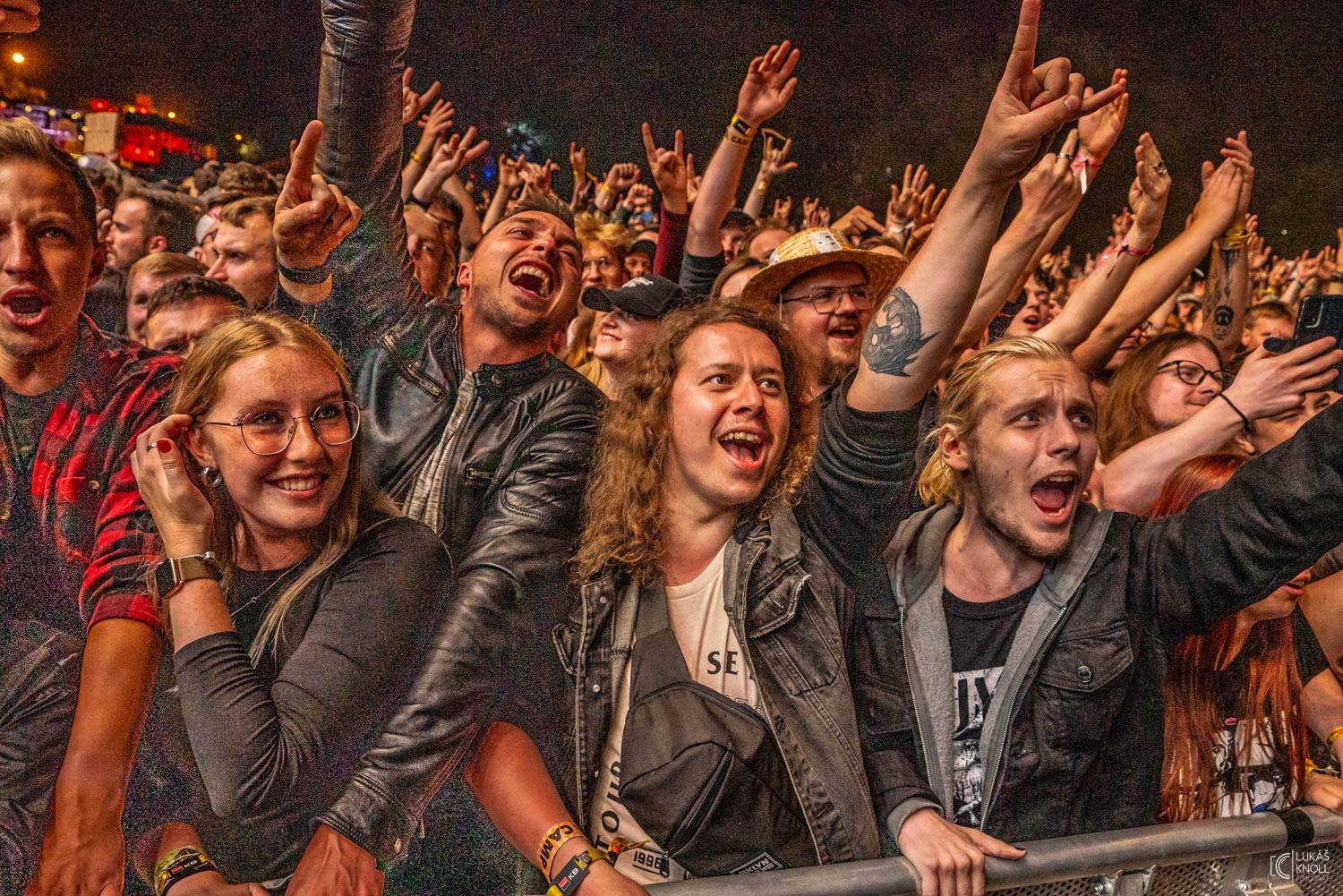 Sum 41, Mňága a Žďorp, J.A.R. i Keanu Reeves s Dogstar. To byl třetí den na Rock for People