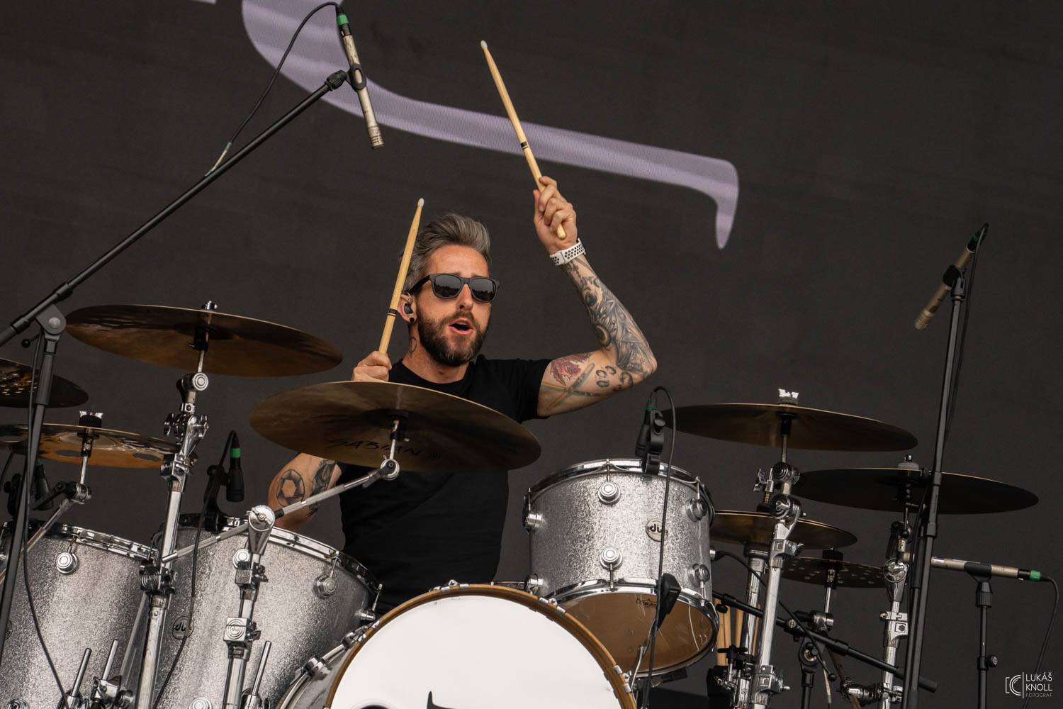 Sum 41, Mňága a Žďorp, J.A.R. i Keanu Reeves s Dogstar. To byl třetí den na Rock for People