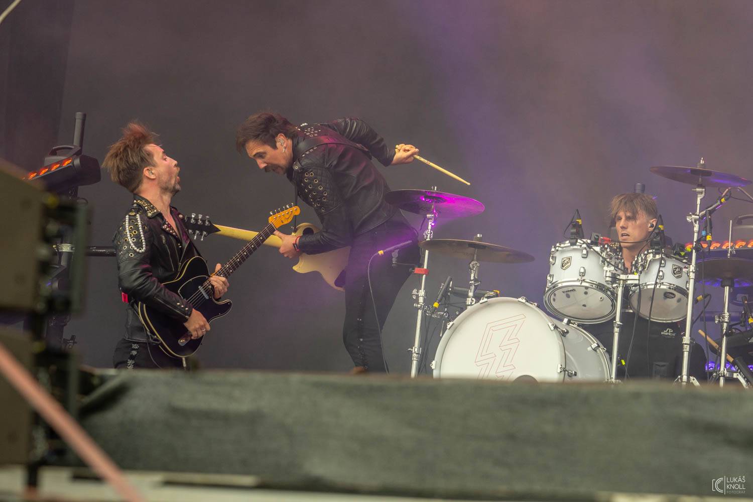 Sum 41, Mňága a Žďorp, J.A.R. i Keanu Reeves s Dogstar. To byl třetí den na Rock for People