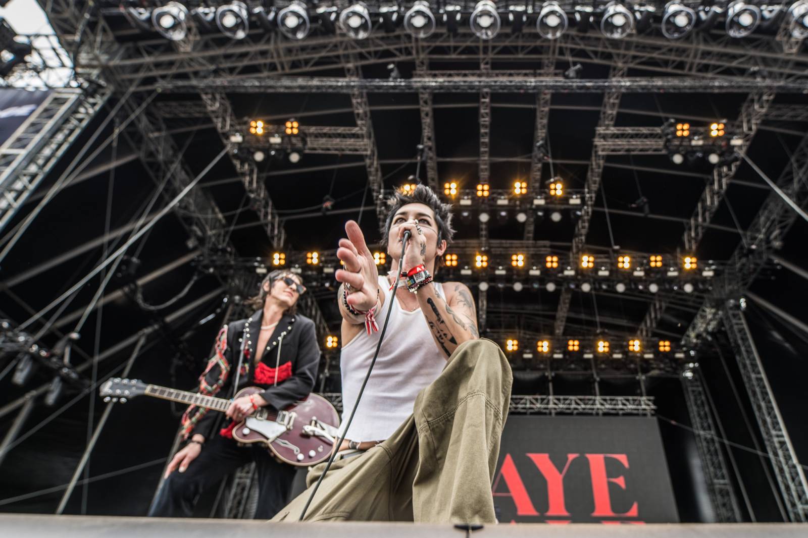 ONLINE: Rock for People jde do finále. V sobotu přiveze Yungbluda, Pendulum, Skyline i speciální překvapení v podobě Palaye Royale