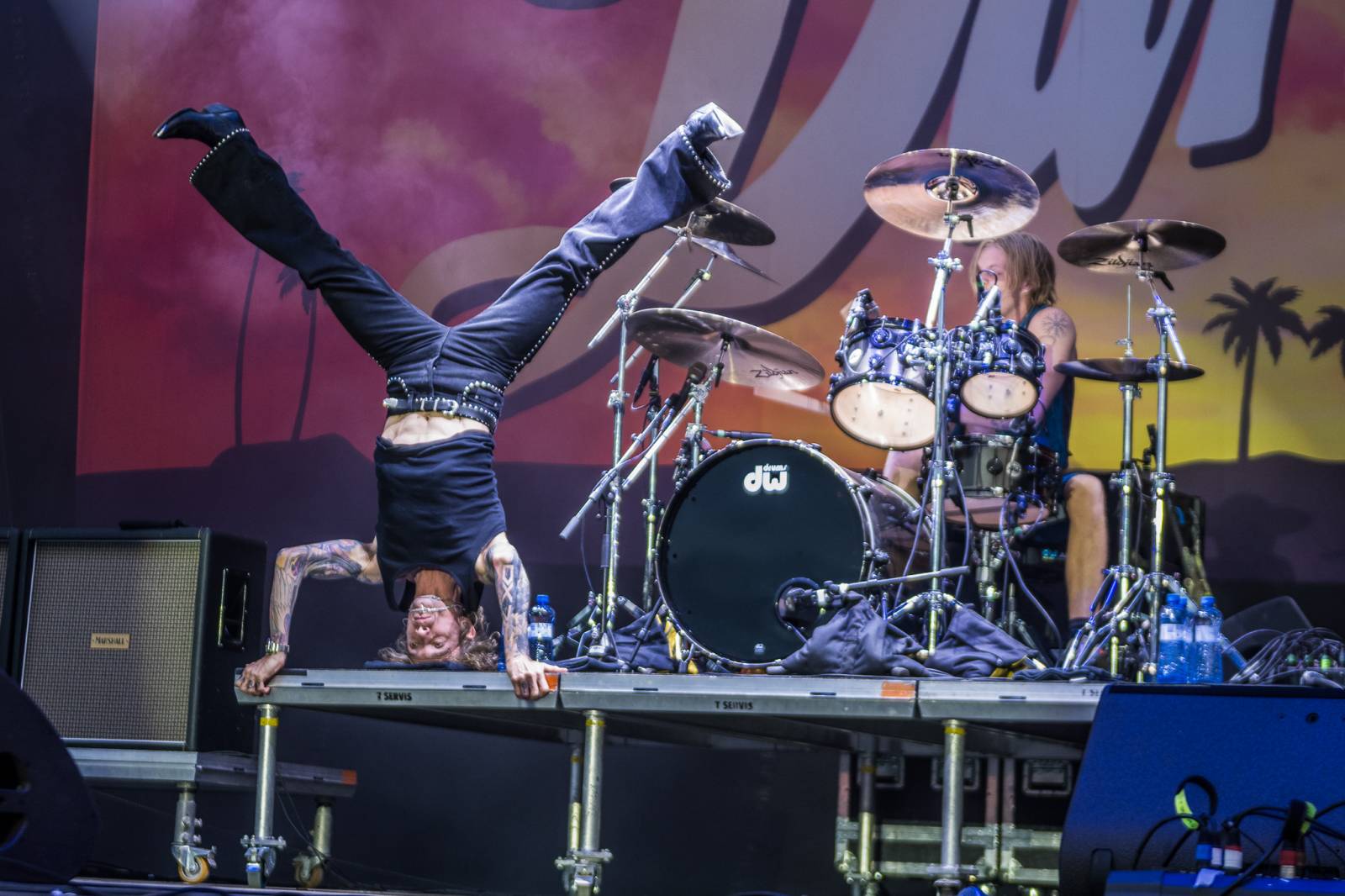 ONLINE: Rock for People jde do finále. V sobotu přiveze Yungbluda, Pendulum, Skyline i speciální překvapení v podobě Palaye Royale