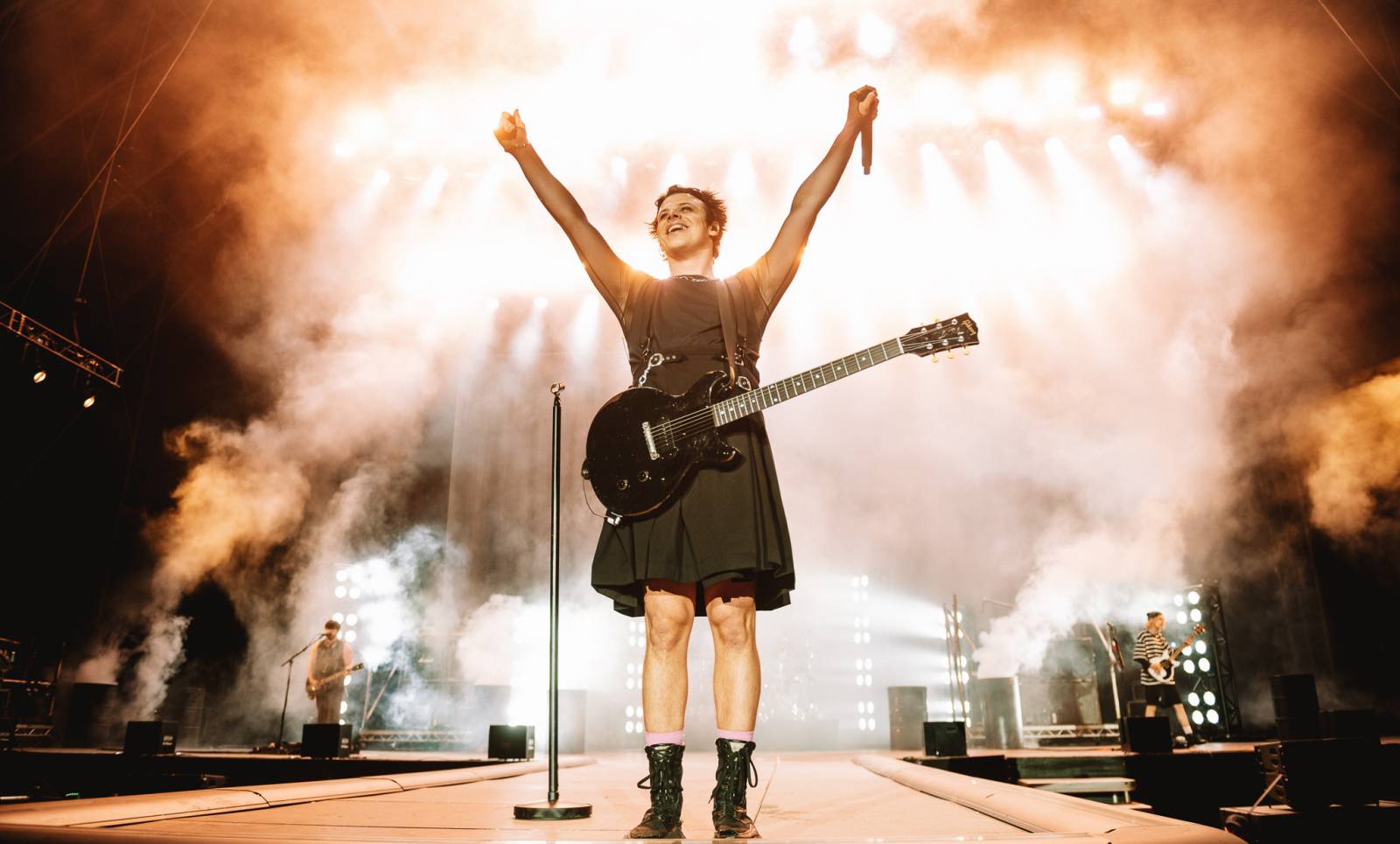 ONLINE: Rock for People jde do finále. V sobotu přiveze Yungbluda, Pendulum, Skyline i speciální překvapení v podobě Palaye Royale