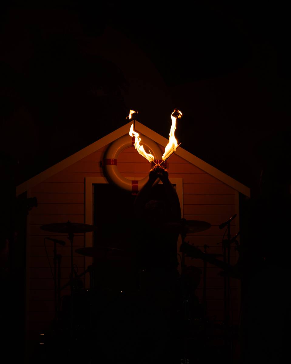 Mirai Summer Fest v Praze se nesl v duchu oslavy léta a pohody, kapela na něm oznámila koncert v Edenu