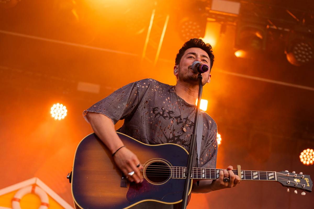 Mirai Summer Fest v Praze se nesl v duchu oslavy léta a pohody, kapela na něm oznámila koncert v Edenu