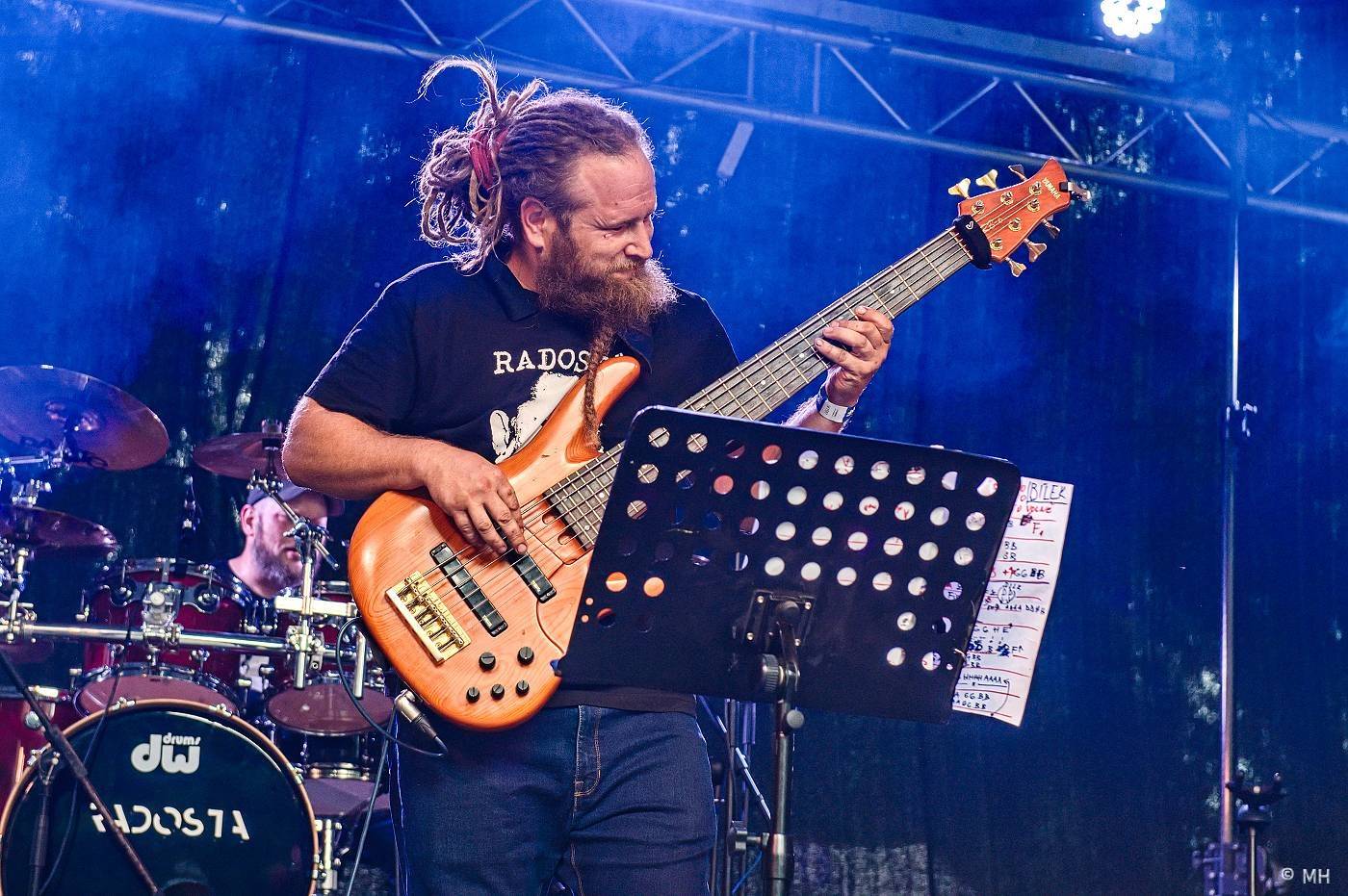 Vypsaná fiXa či Znouzectnost hráli pro dobrou věc. Výtěžek z koncertu u Nepomuku poputuje na opravy zámku Zelená Hora