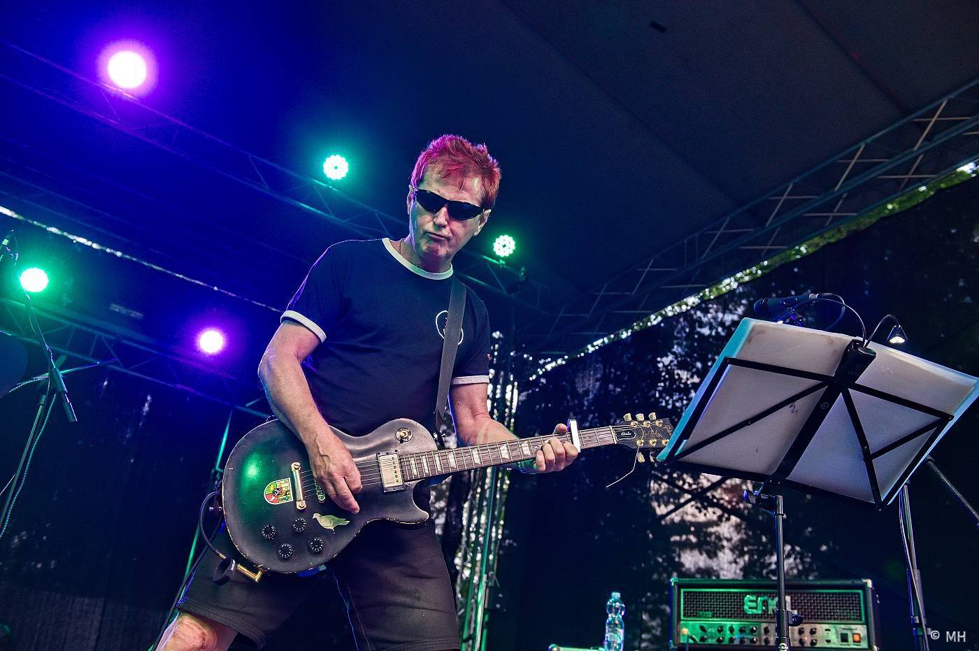 Vypsaná fiXa či Znouzectnost hráli pro dobrou věc. Výtěžek z koncertu u Nepomuku poputuje na opravy zámku Zelená Hora