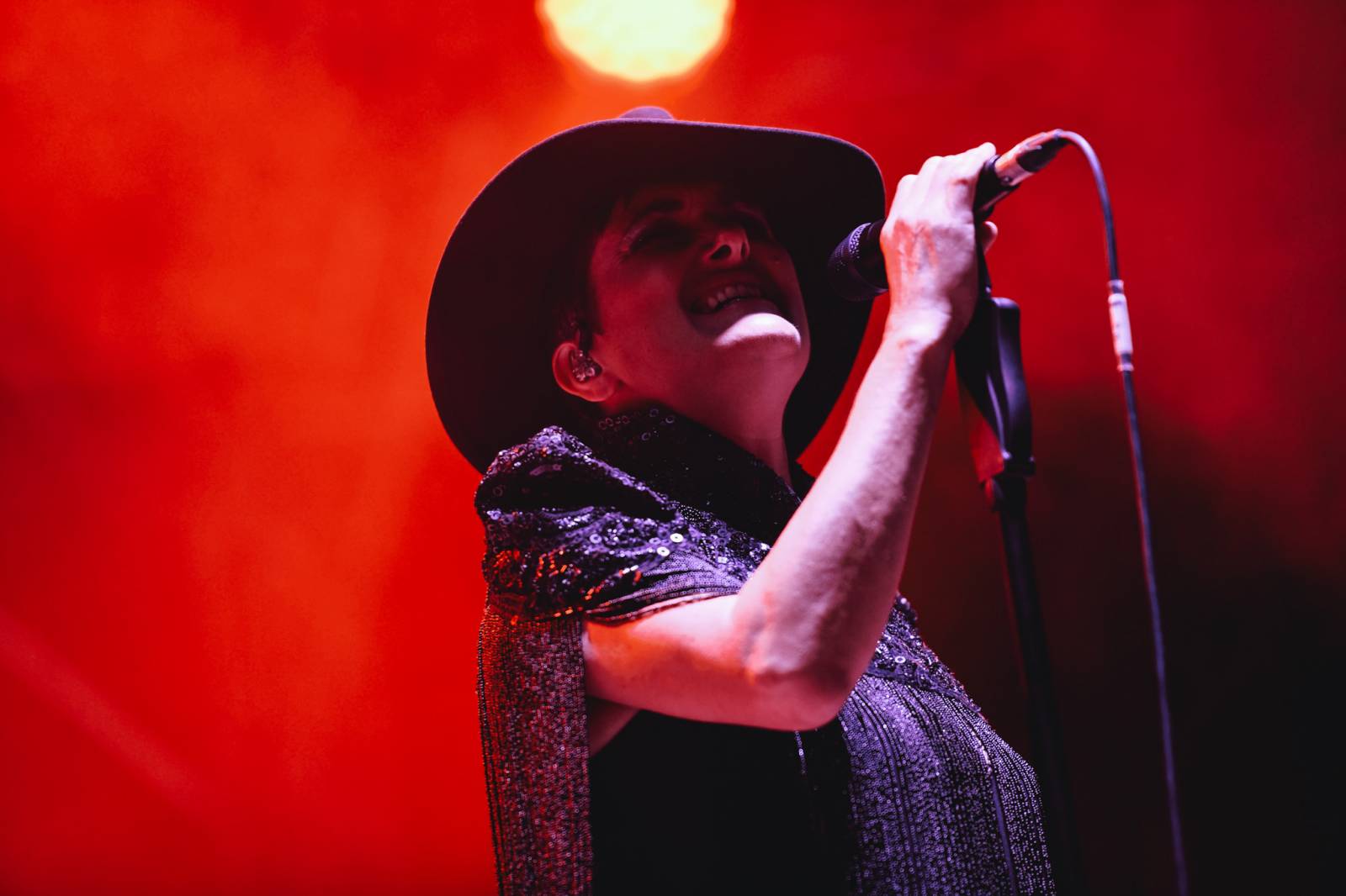 Cenu prezidenta MFF v Karlových Varech převzal Viggo Mortensen, na Mattoni Life Baru zářili Lenny a PSH