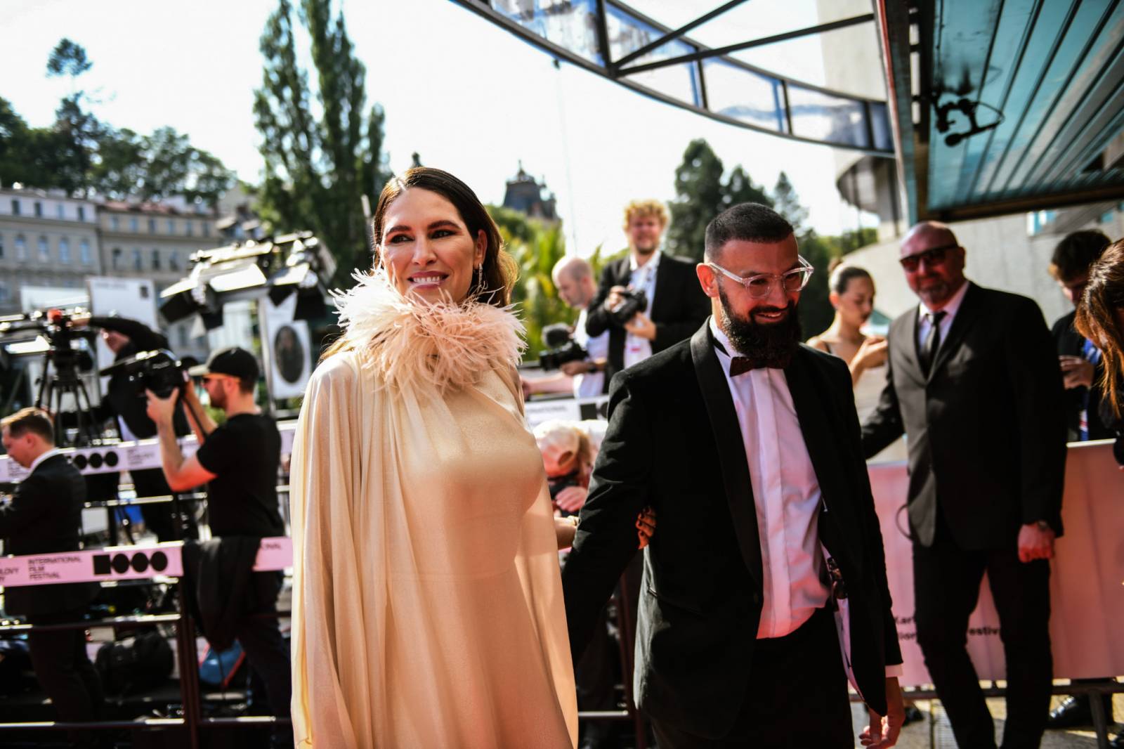 Cenu prezidenta MFF v Karlových Varech převzal Viggo Mortensen, na Mattoni Life Baru zářili Lenny a PSH