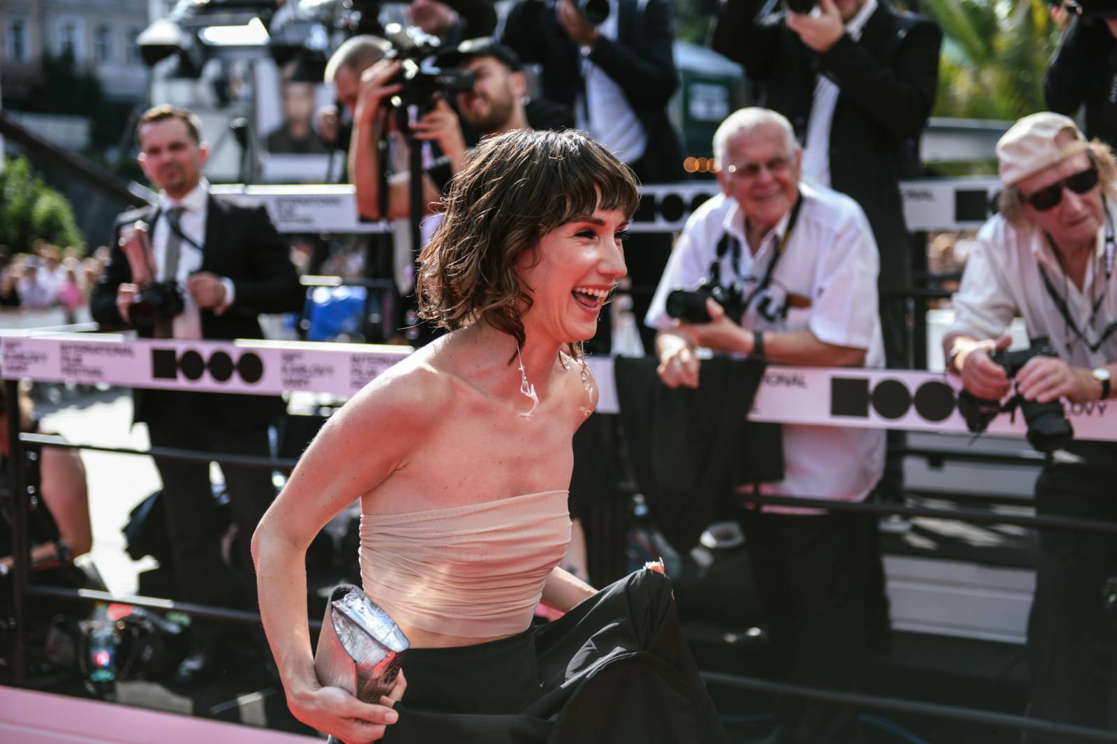 Cenu prezidenta MFF v Karlových Varech převzal Viggo Mortensen, na Mattoni Life Baru zářili Lenny a PSH