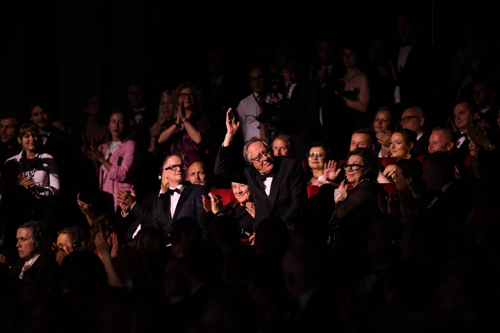 Cenu prezidenta MFF v Karlových Varech převzal Viggo Mortensen, na Mattoni Life Baru zářili Lenny a PSH