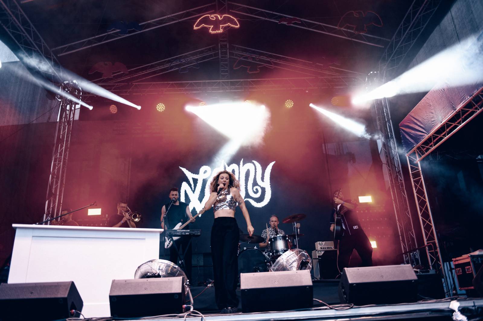 Cenu prezidenta MFF v Karlových Varech převzal Viggo Mortensen, na Mattoni Life Baru zářili Lenny a PSH