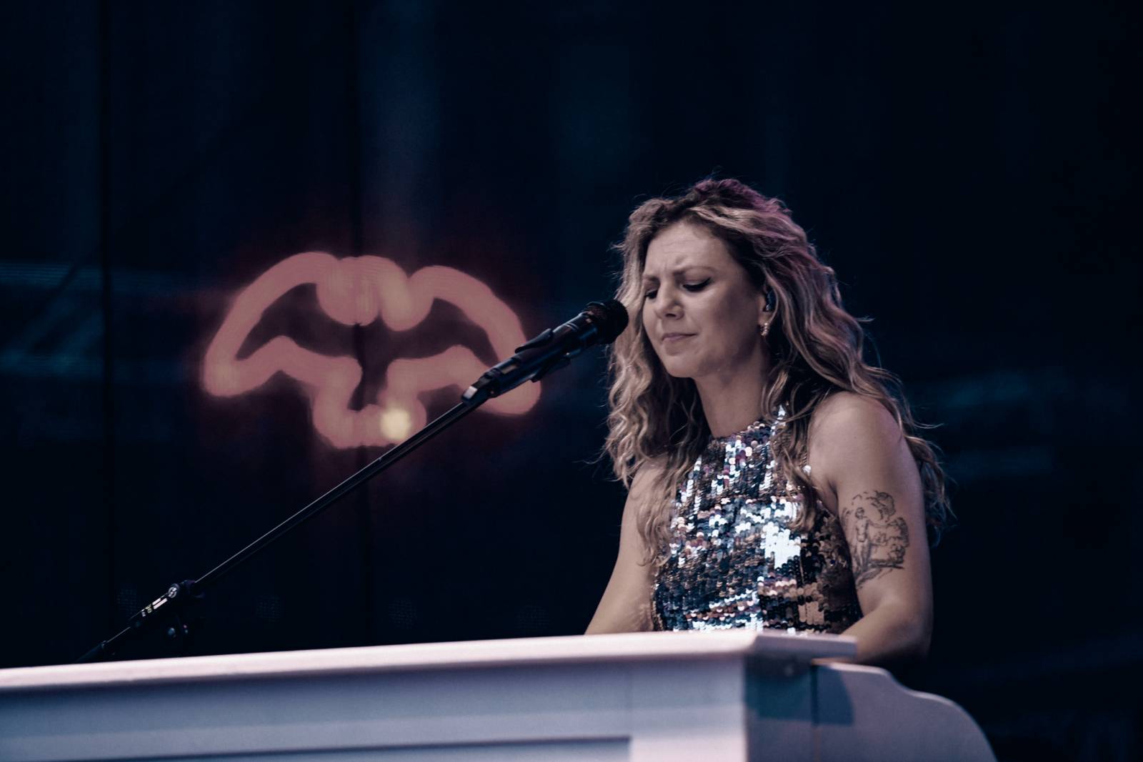 Cenu prezidenta MFF v Karlových Varech převzal Viggo Mortensen, na Mattoni Life Baru zářili Lenny a PSH