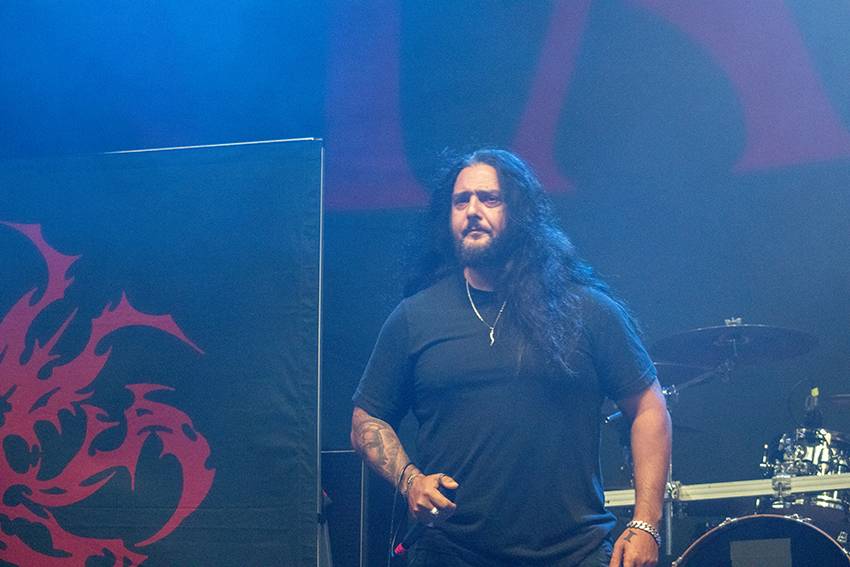 Pekelný pátek na Basinfirefestu. Gutalax rozpoutal naprostý chaos, temný set odehráli Kataklysm a svými magickými tóny bavili i Deloraine