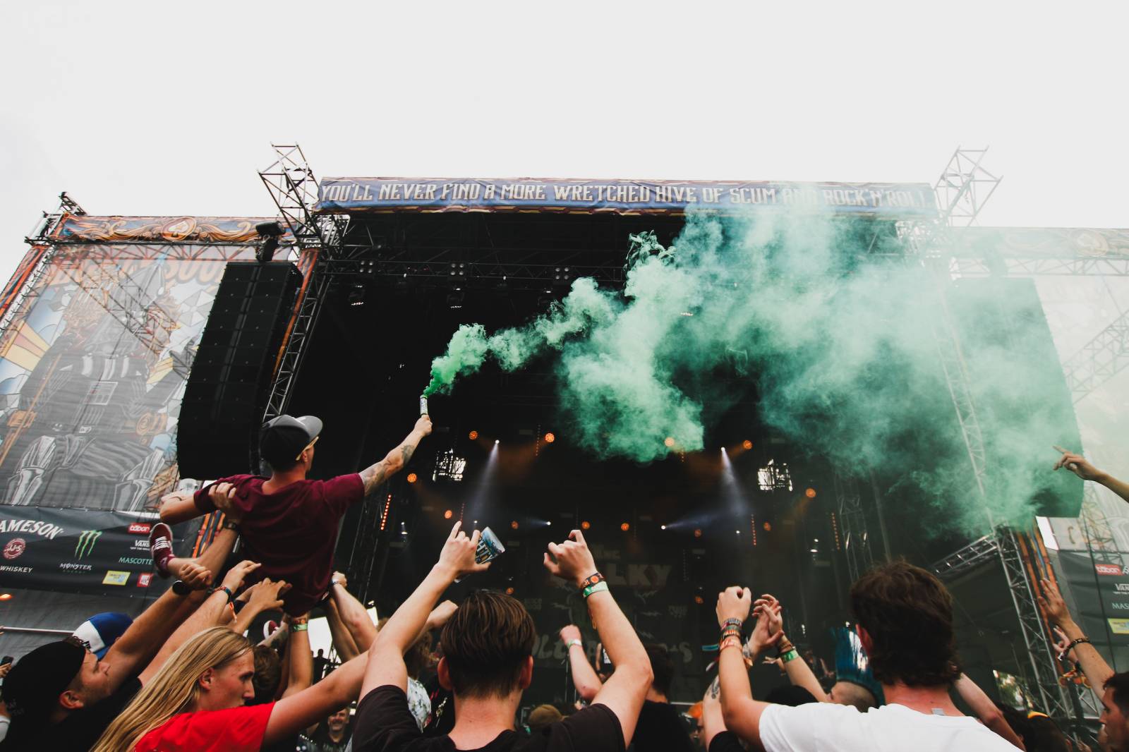 Mighty Sounds, den první: Legendární Cock Sparrer, srdíčkoví Polar a australské krysičky Dune Rats