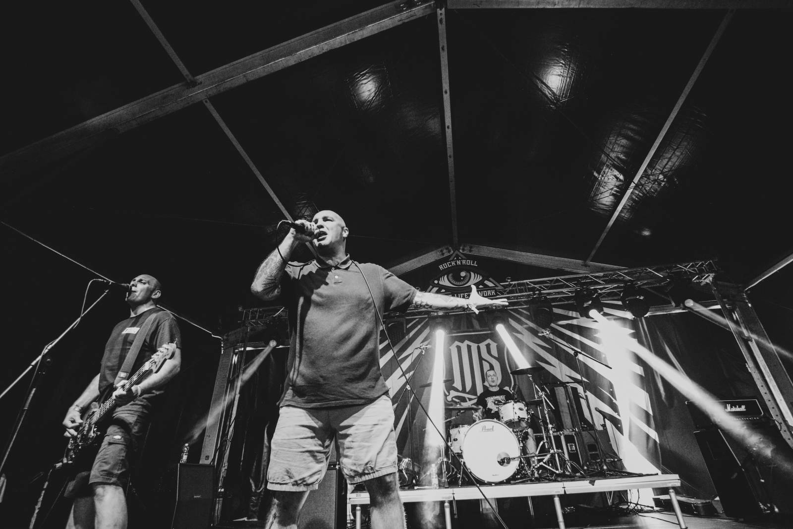 Mighty Sounds, den první: Legendární Cock Sparrer, srdíčkoví Polar a australské krysičky Dune Rats