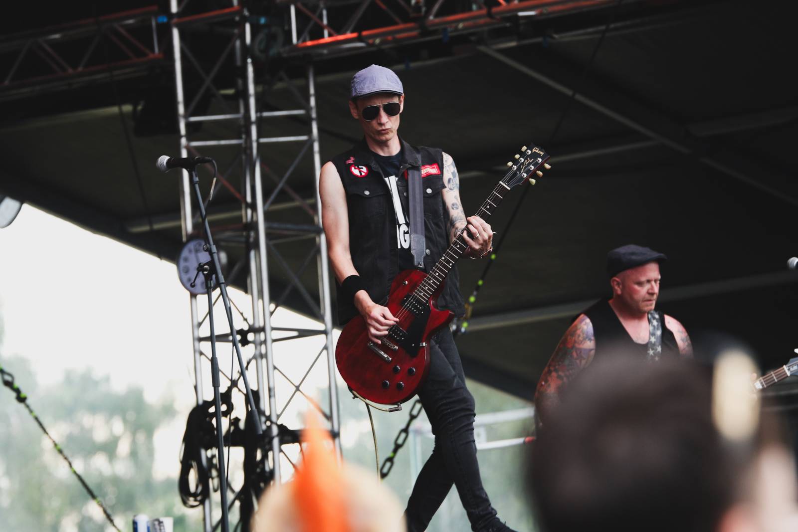 Mighty Sounds, den první: Legendární Cock Sparrer, srdíčkoví Polar a australské krysičky Dune Rats