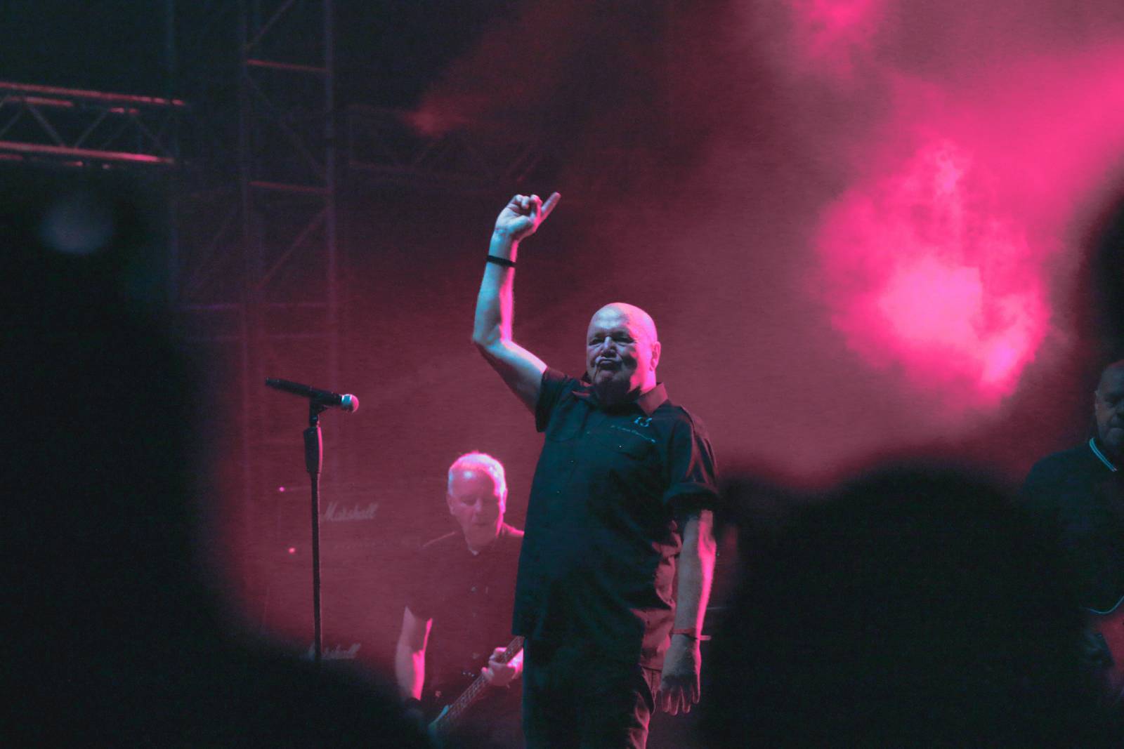 Mighty Sounds, den první: Legendární Cock Sparrer, srdíčkoví Polar a australské krysičky Dune Rats