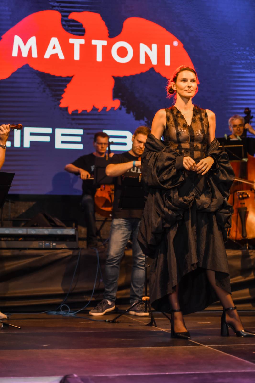 Na Mattoni Life Baru ve Varech to žije, nabízí koncerty i módní přehlídky