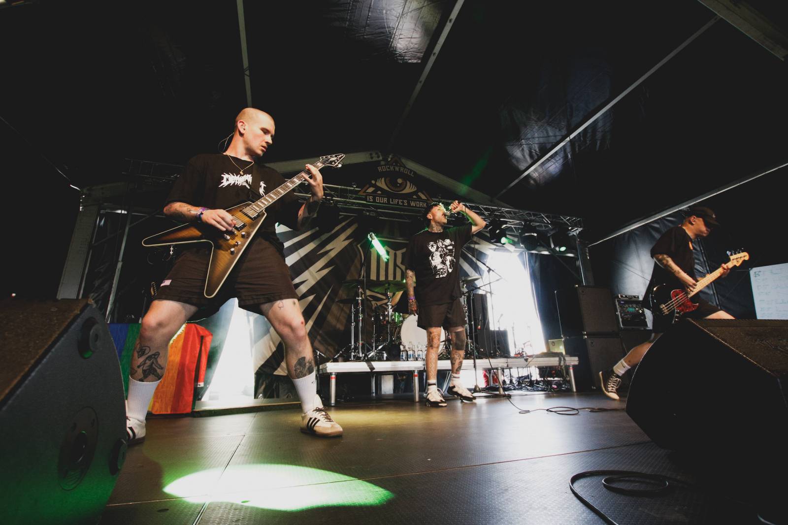 Mighty Sounds, den druhý: Ikoničtí Bad Religion, hajzlákový atentát s Gutalax a rock’n’rolloví gentlemani The Hives