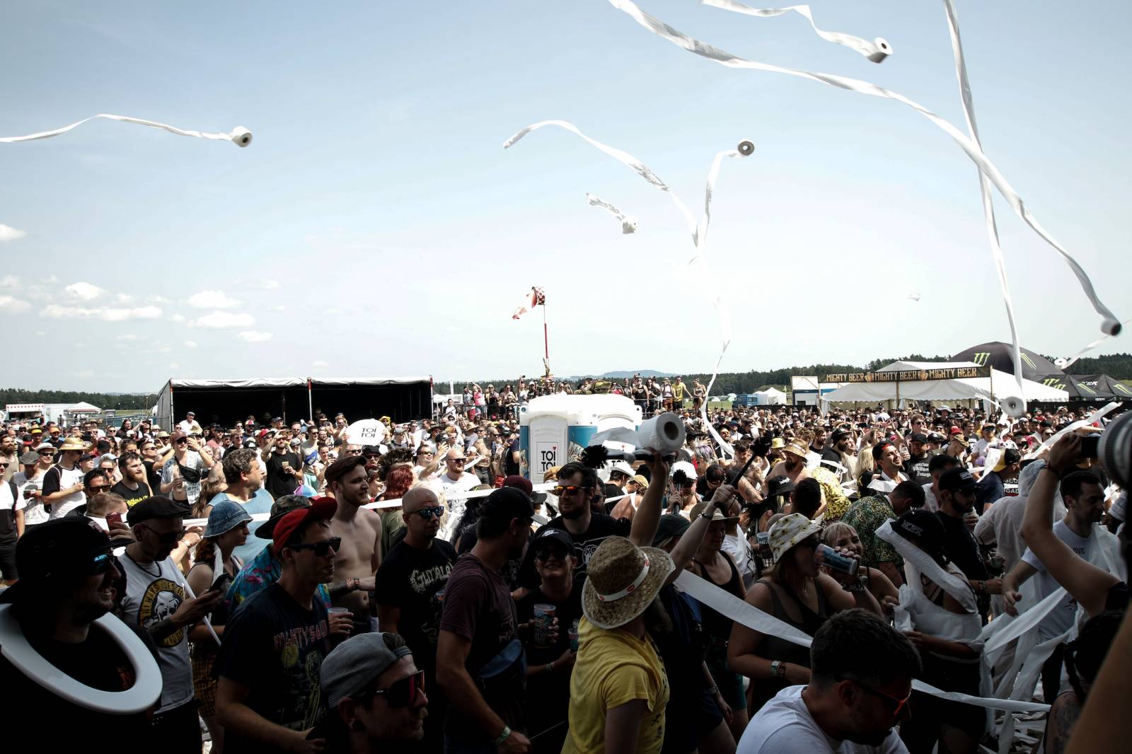 Mighty Sounds, den druhý: Ikoničtí Bad Religion, hajzlákový atentát s Gutalax a rock’n’rolloví gentlemani The Hives