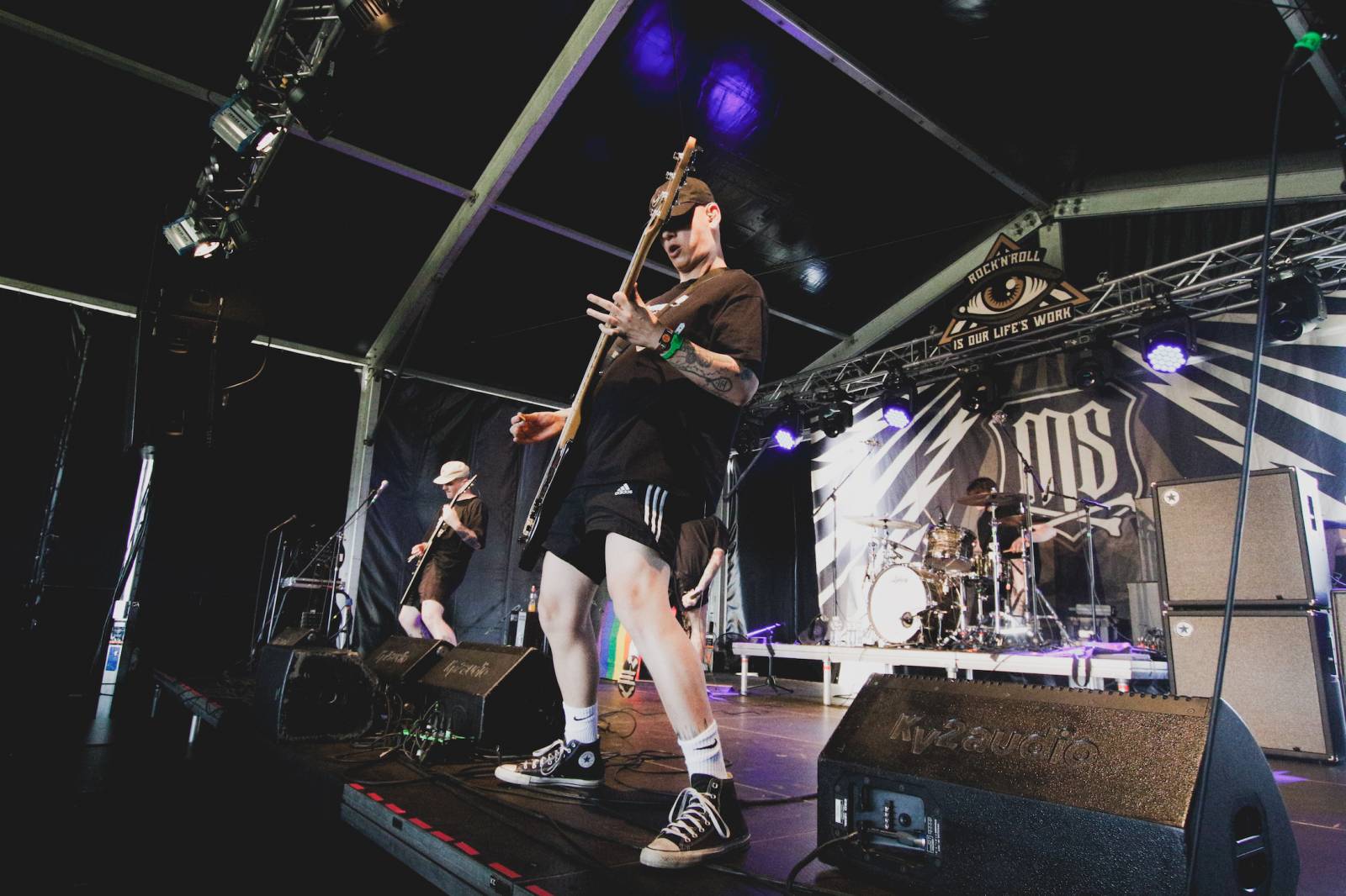 Mighty Sounds, den druhý: Ikoničtí Bad Religion, hajzlákový atentát s Gutalax a rock’n’rolloví gentlemani The Hives